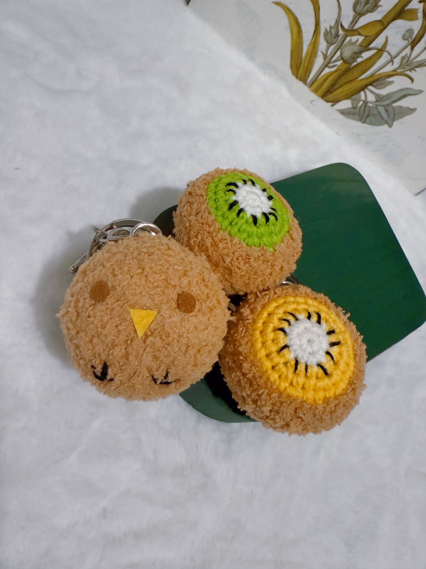 KiwiBird & Kiwifruit Key Charm