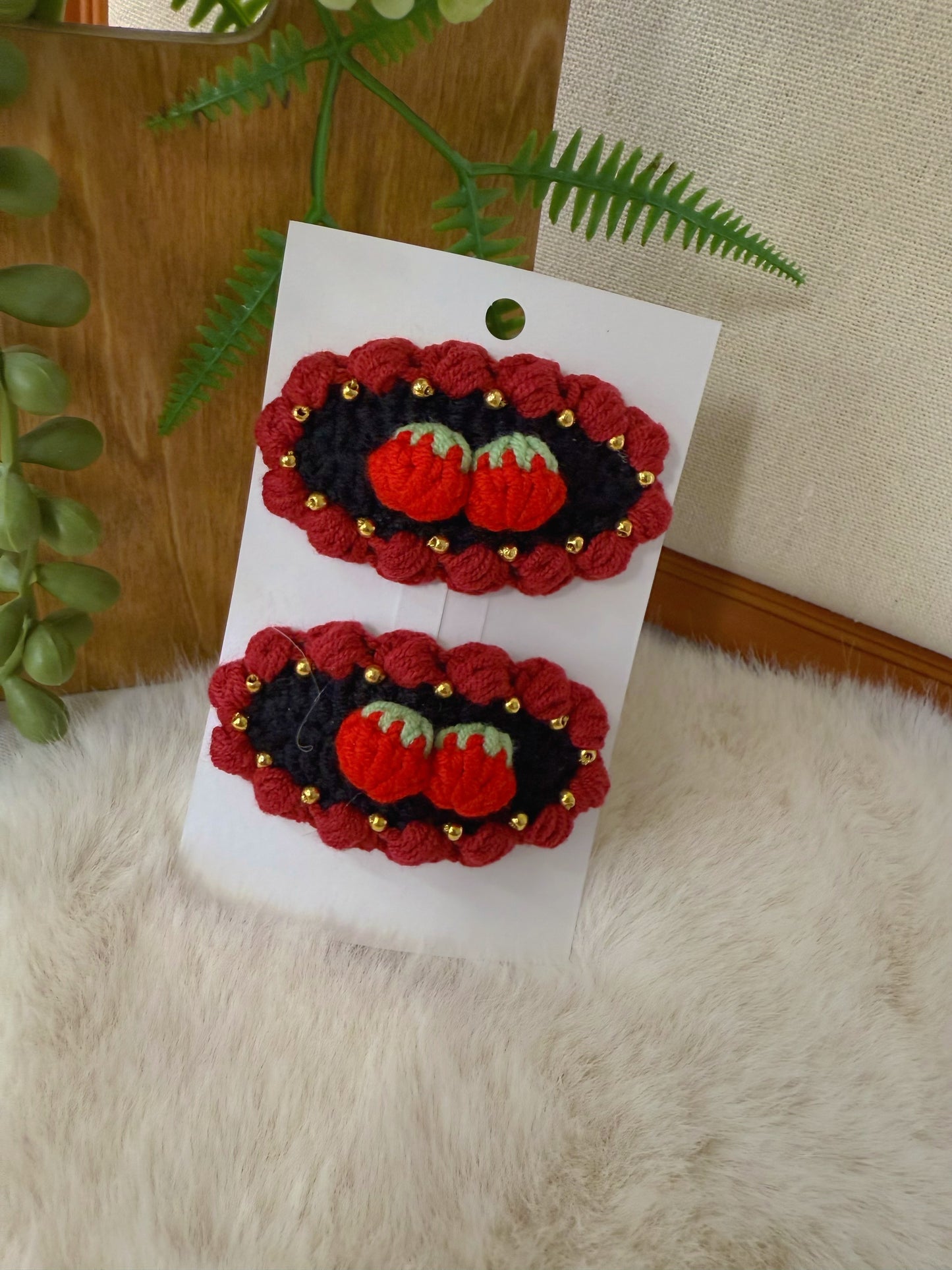 Vintage Strawberry Hair Clip