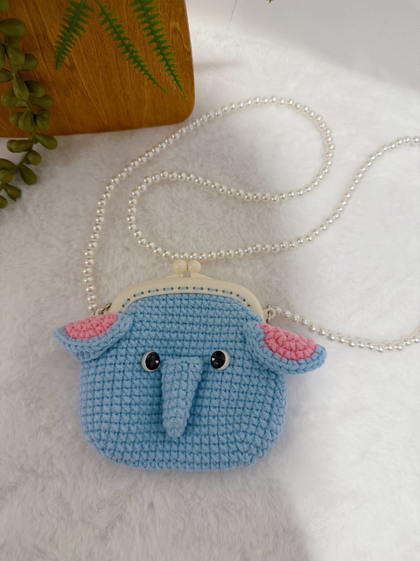 Elephant Plastic Kiss Lock Purse