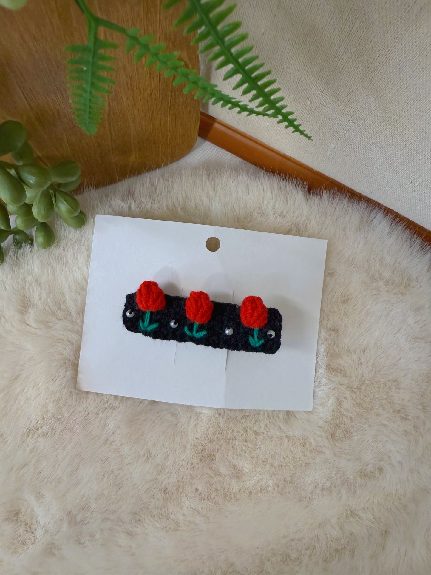 Tulip Lane Hair Clip