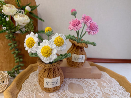 Daisy Vase