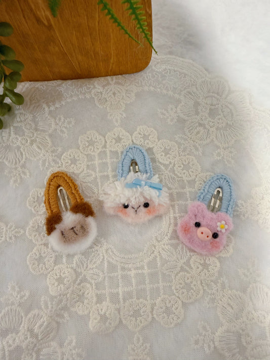 Fluffy Hollow Hair Clip