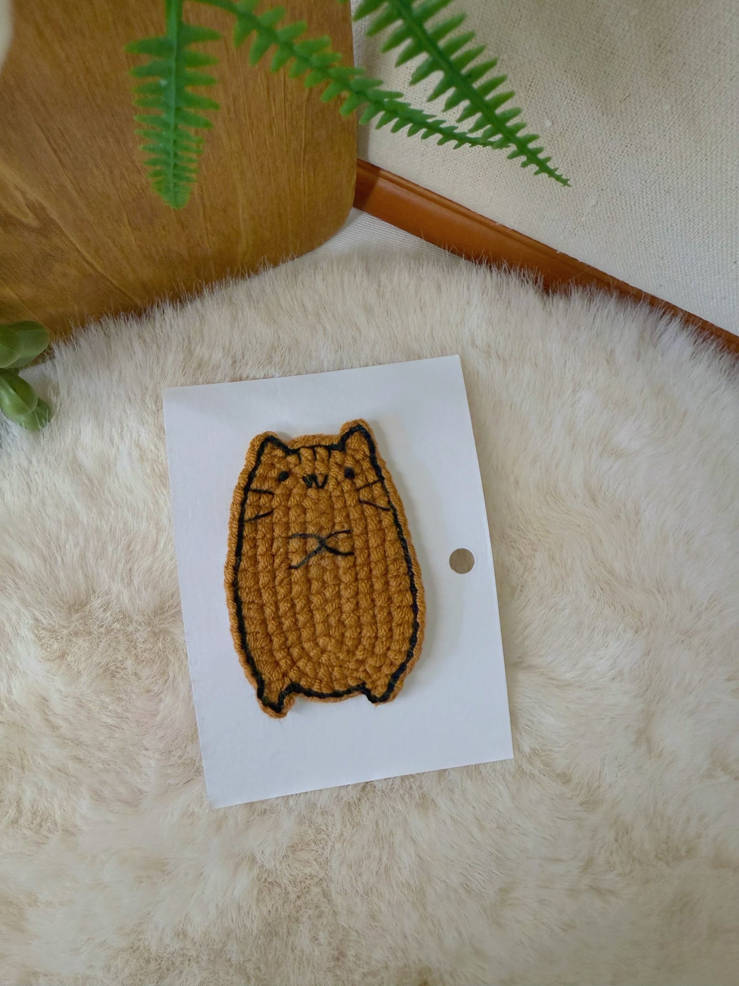 Standing Cat Hair Clip