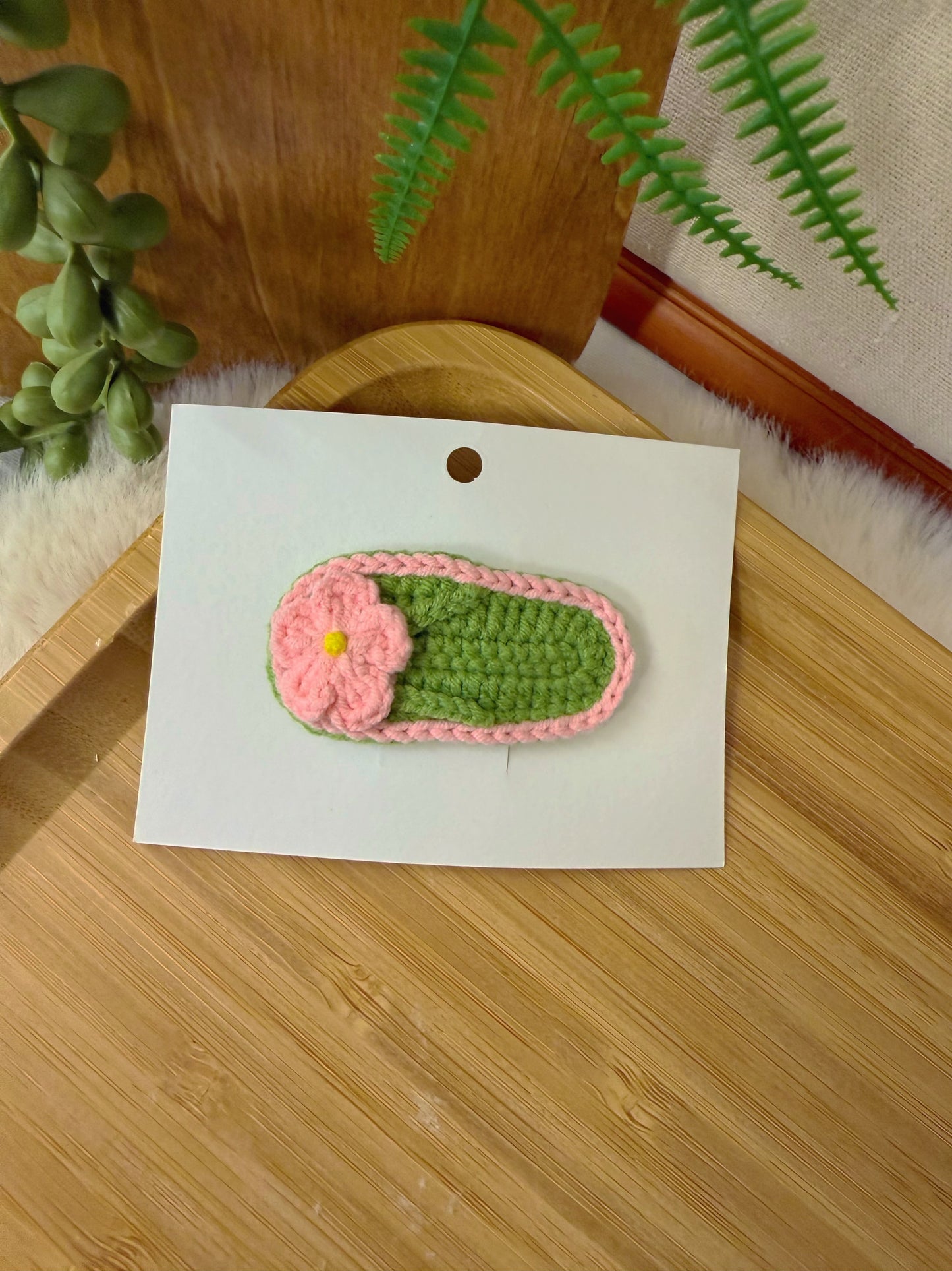 Garden Slipper Hair Clip