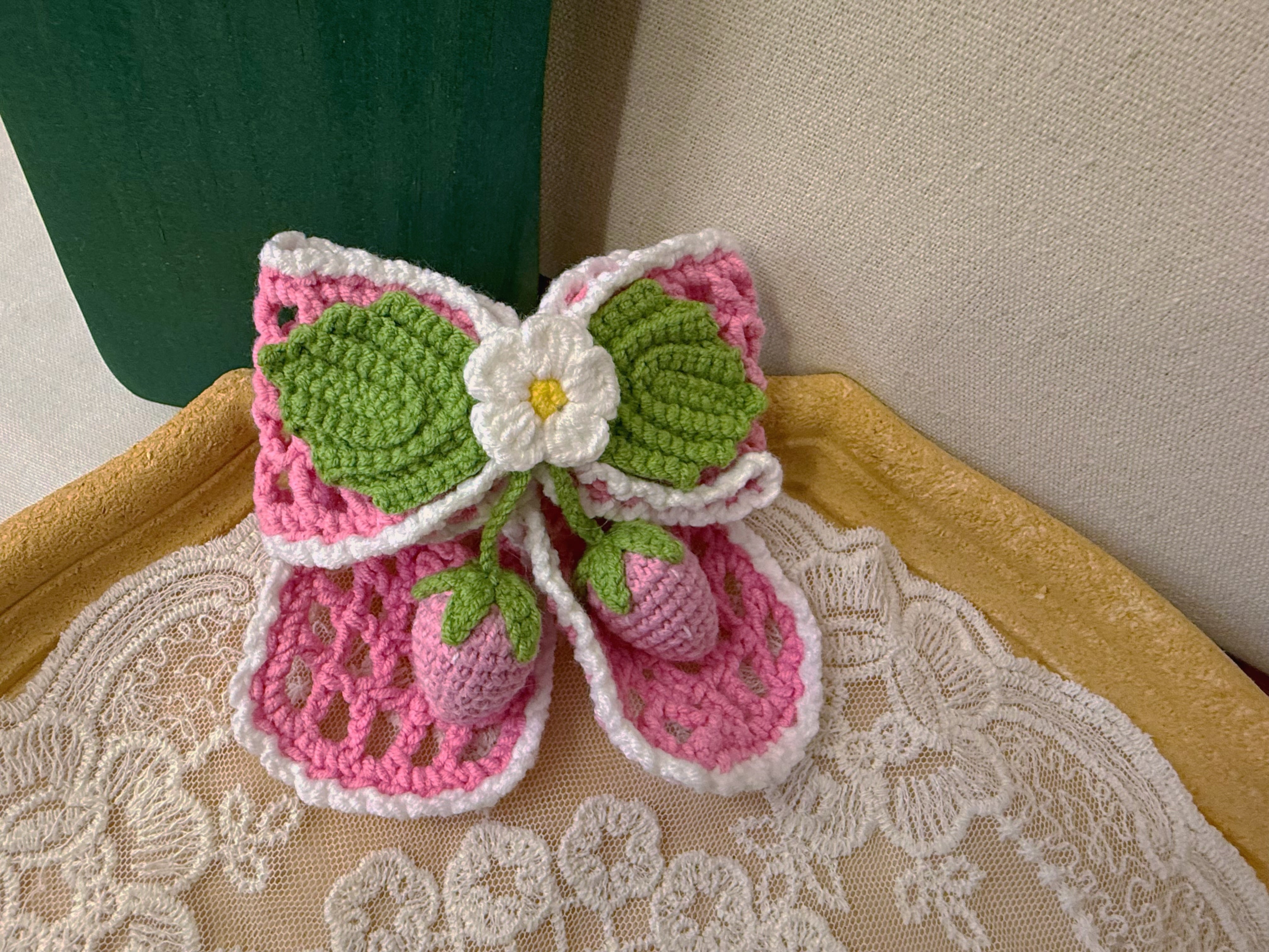 Hollow Bow French Barrette with Strawberry