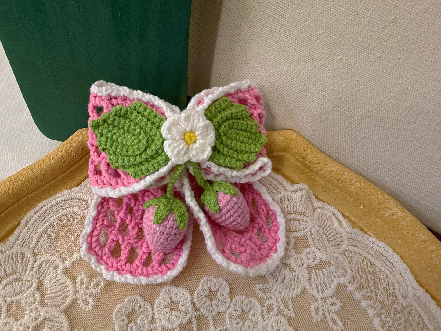 Hollow Bow French Barrette with Strawberry