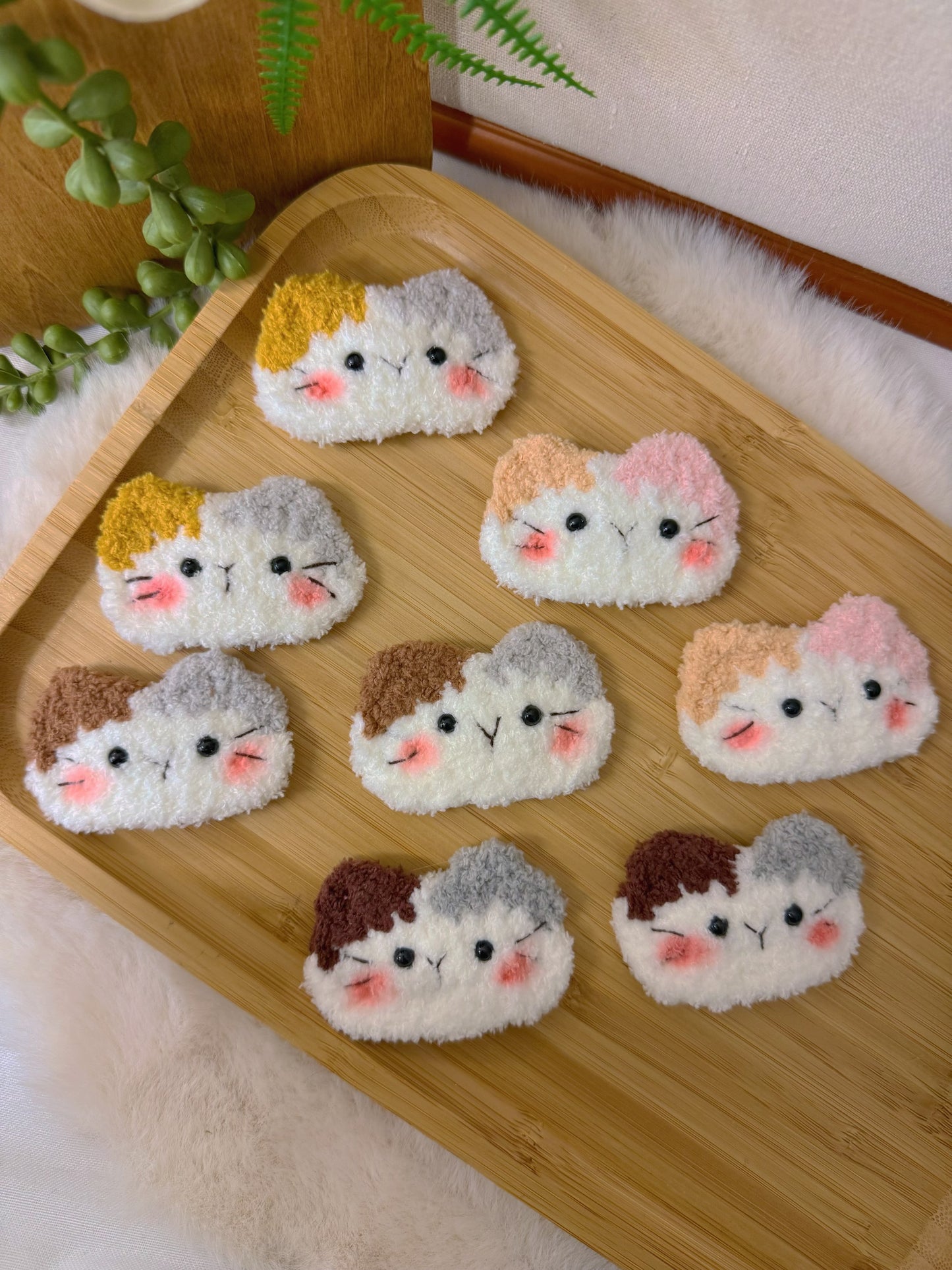 Fluffy Patchy Cat Hair Clip