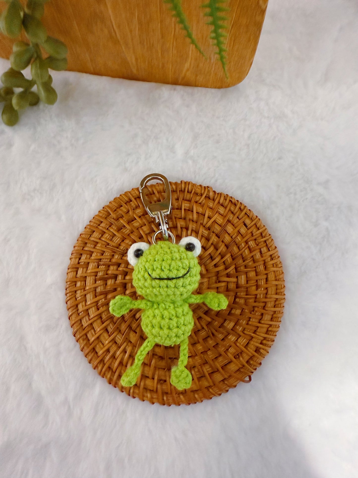 Minimal Frog Key Charm