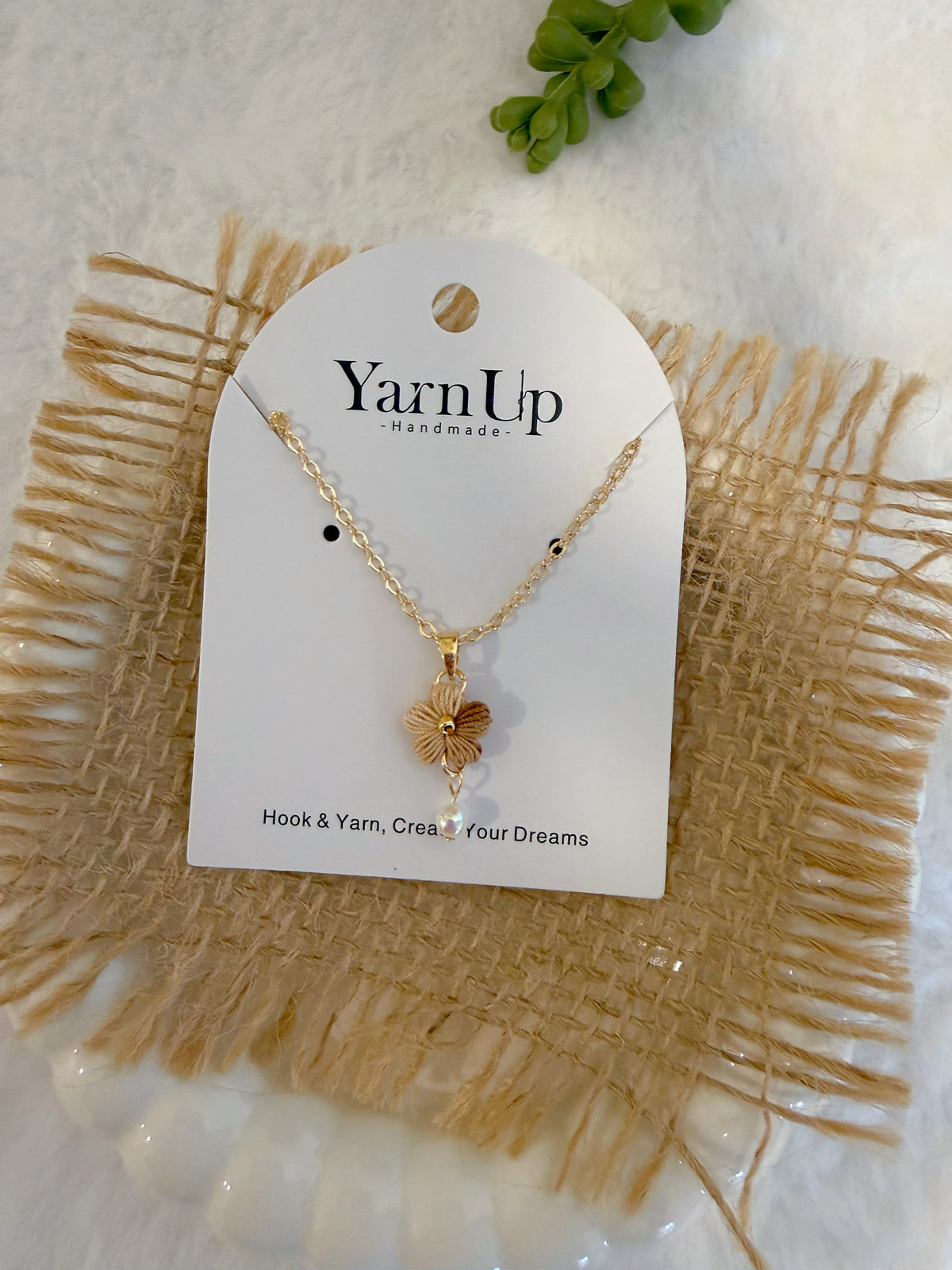 Puff Flower Necklace