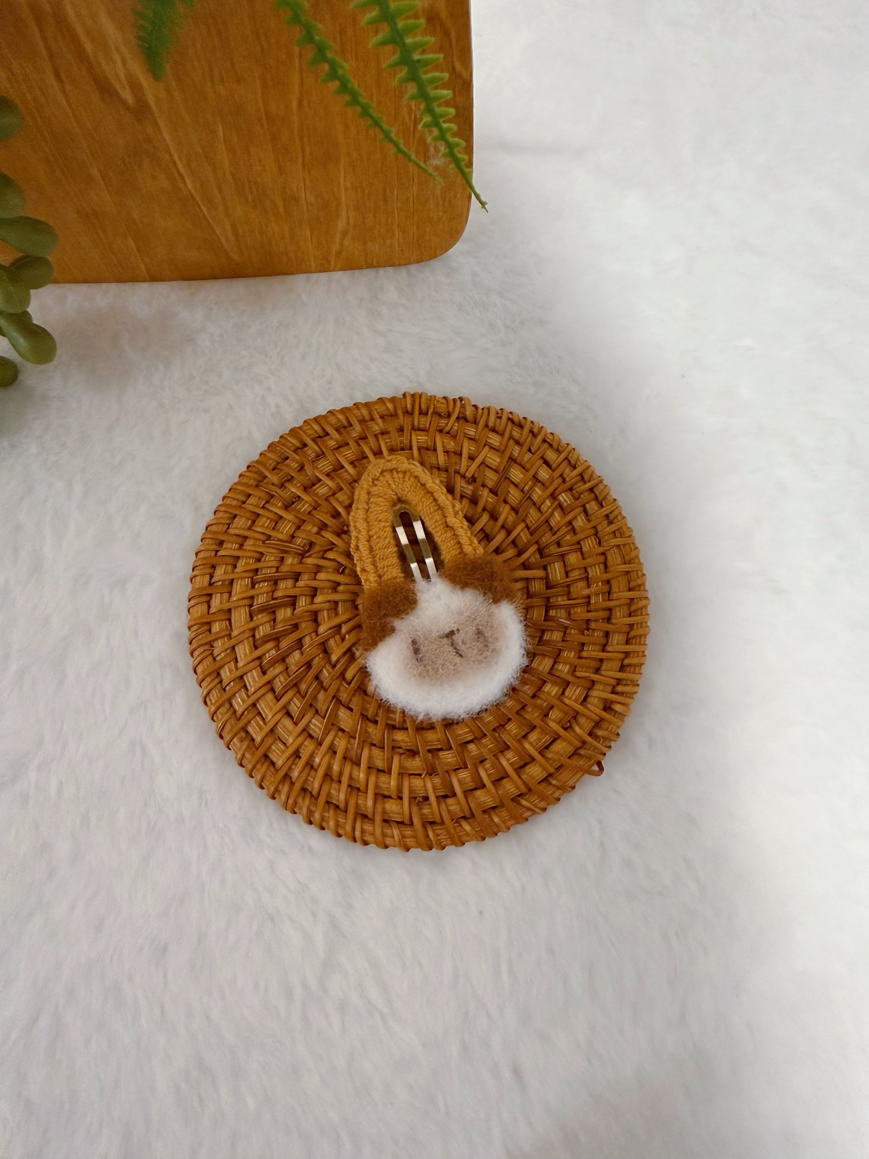 Fluffy Hollow Hair Clip