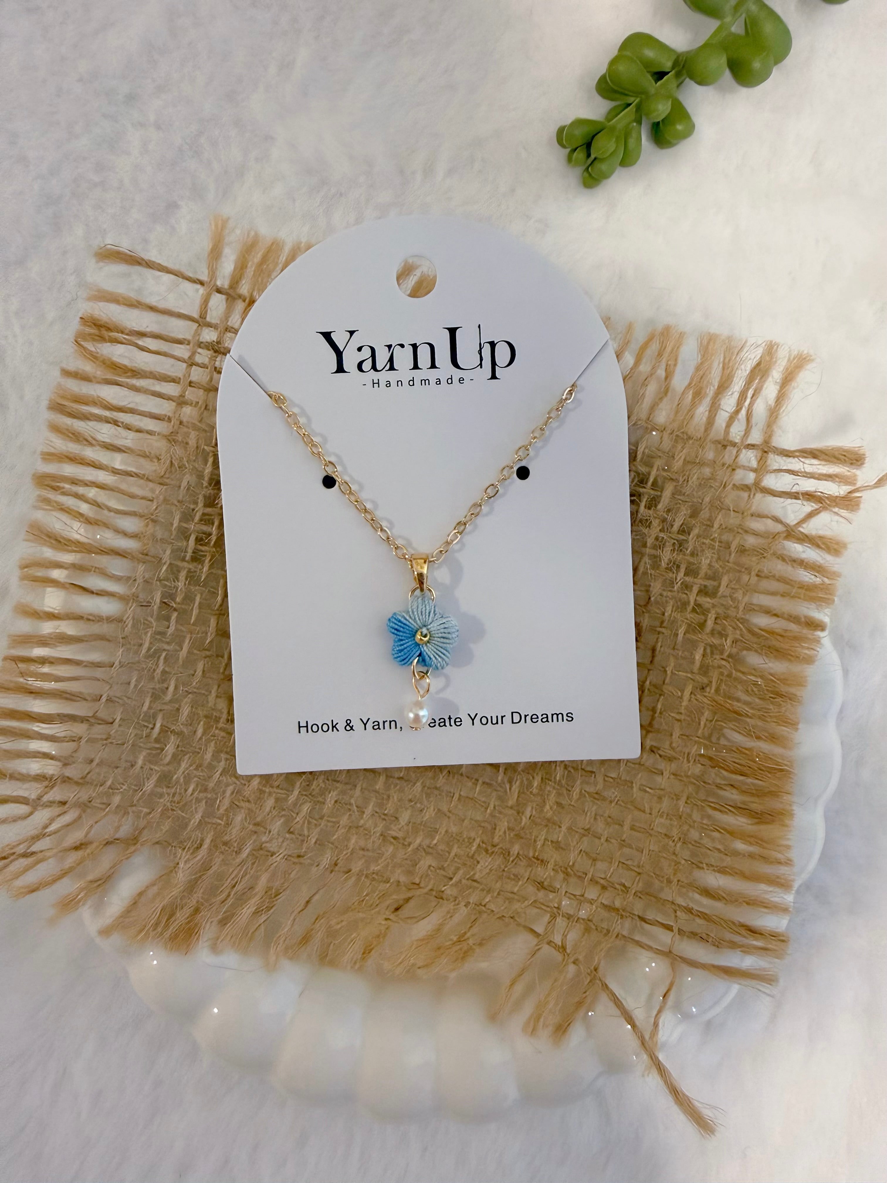 Puff Flower Necklace