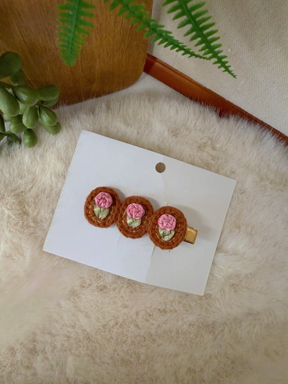 Rosette Trio Hair Clip