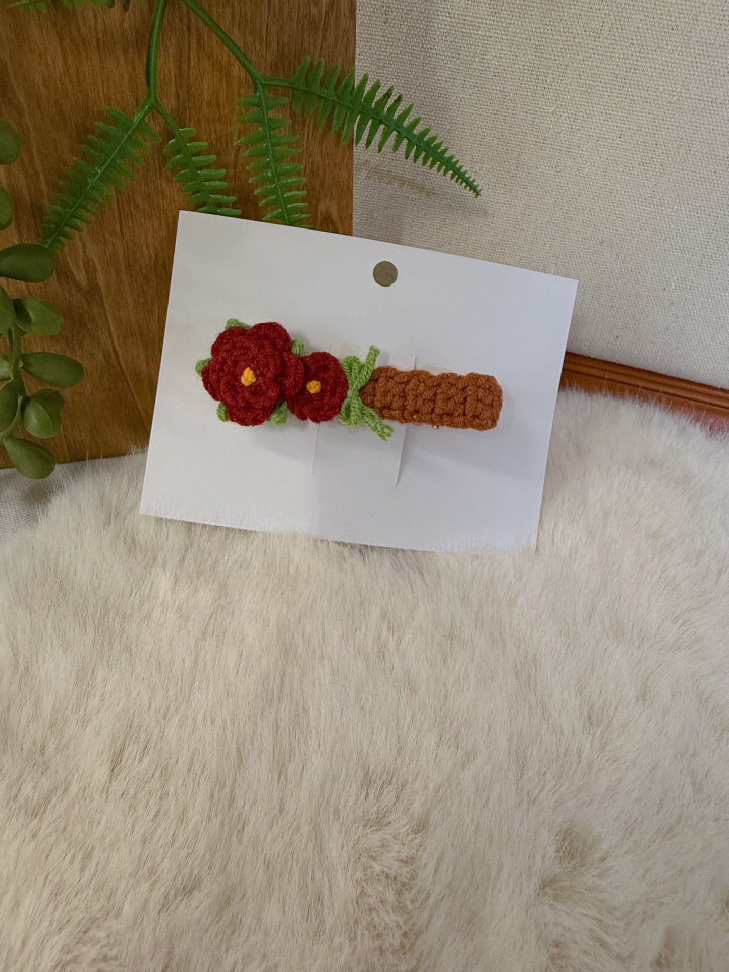 Vintage Rose Alligator Clip