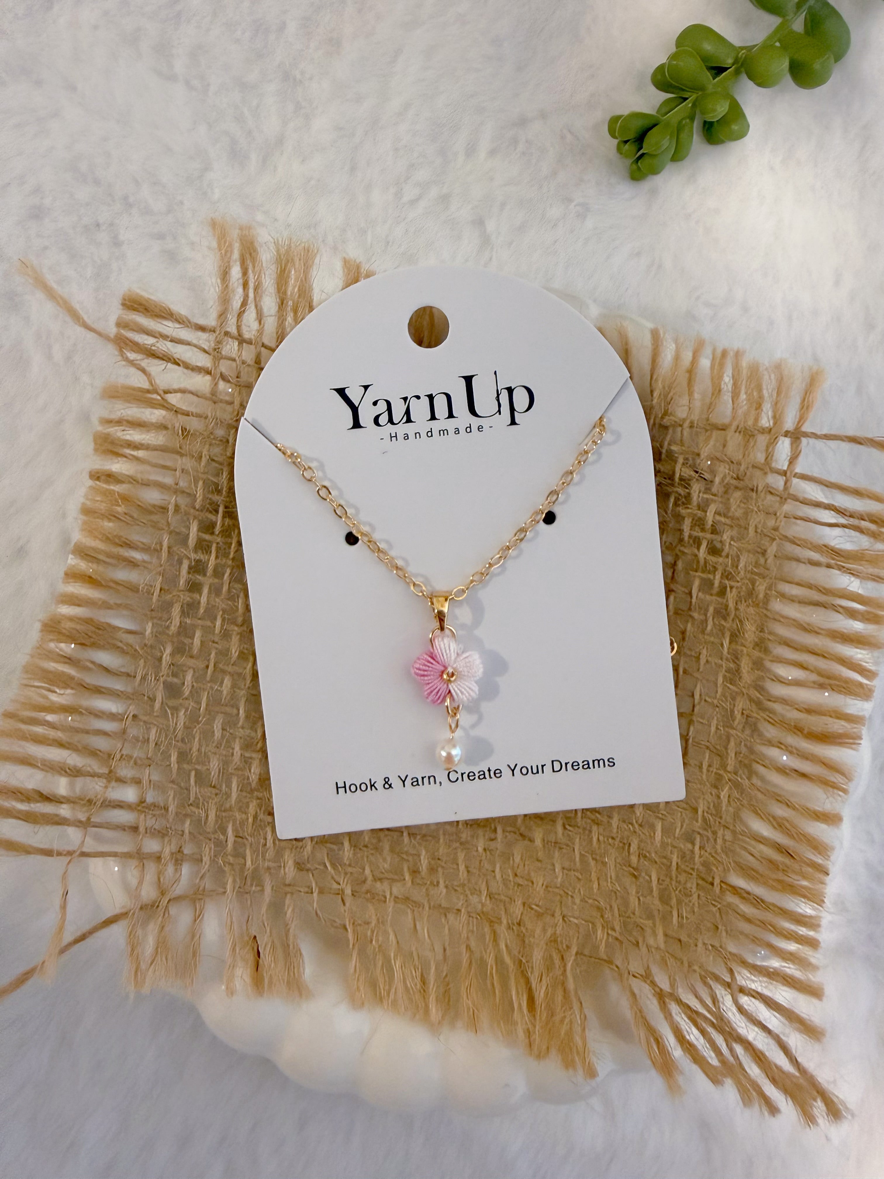 Puff Flower Necklace