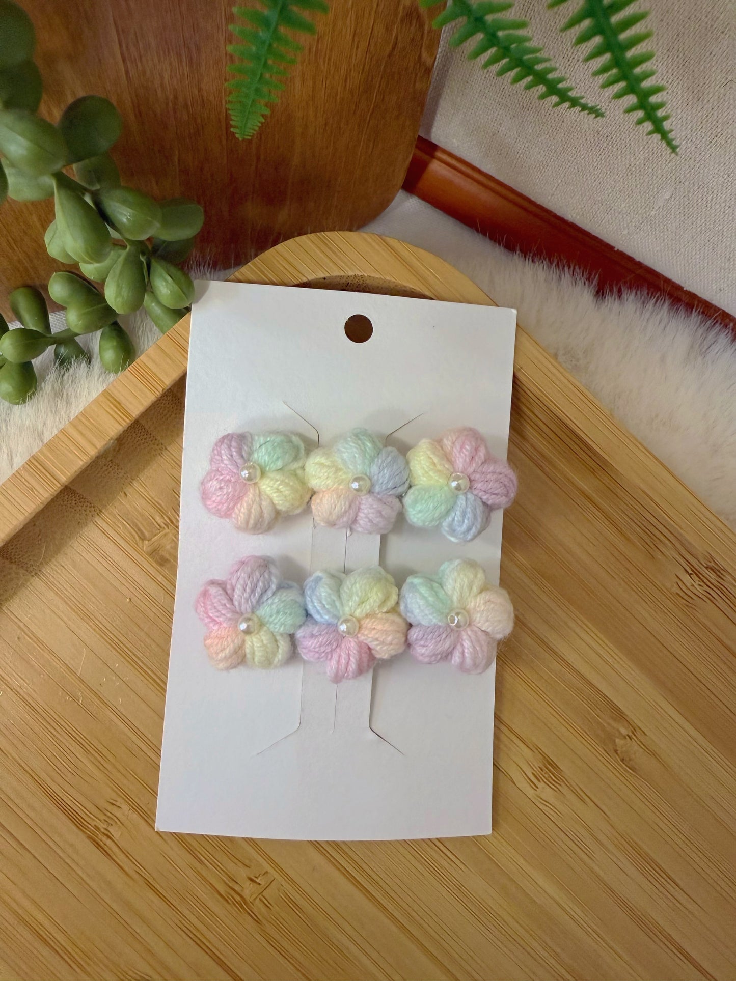 Puff Flowers Hair Clip