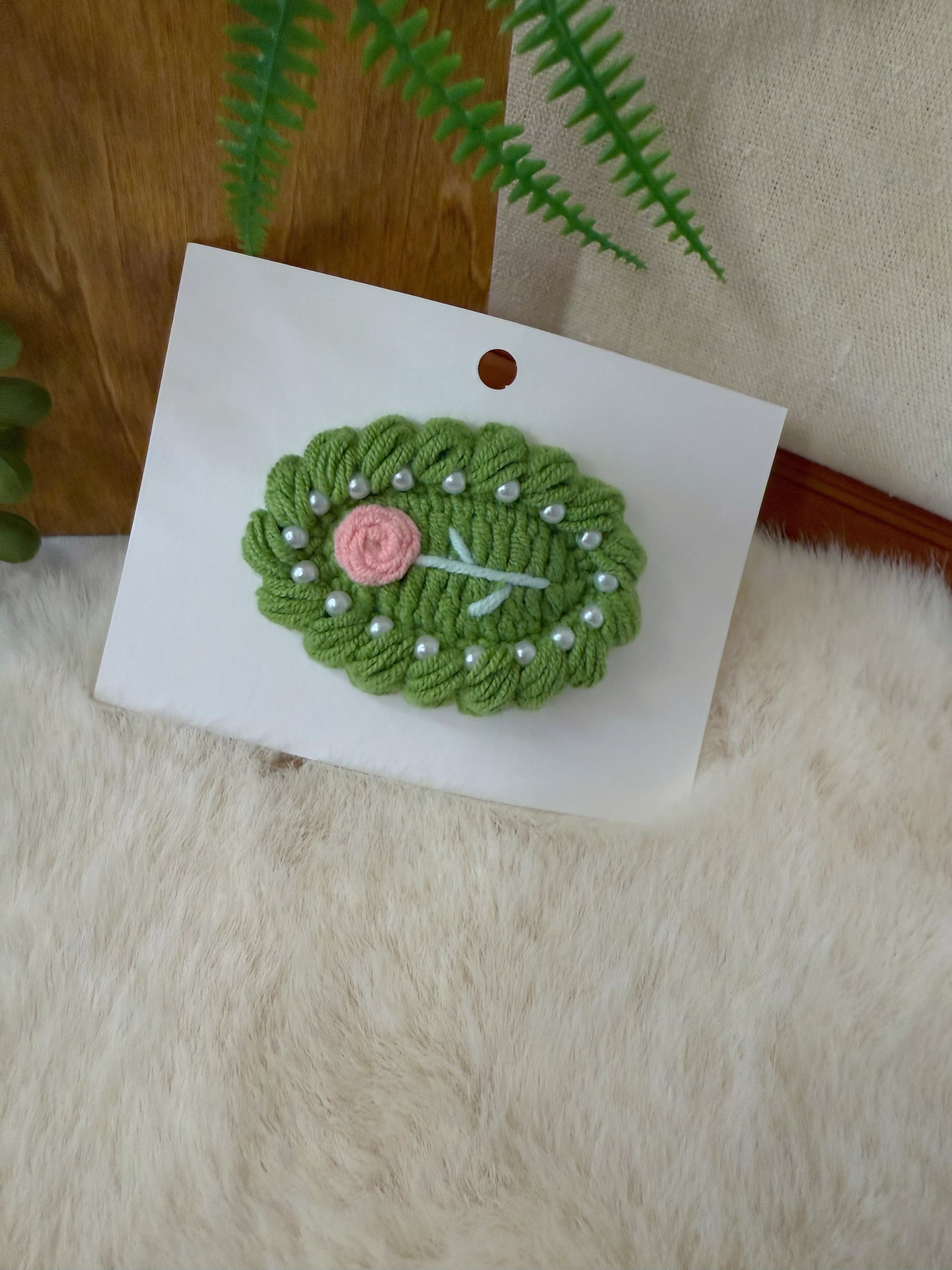 Cream-Edged Rose Hair Clip