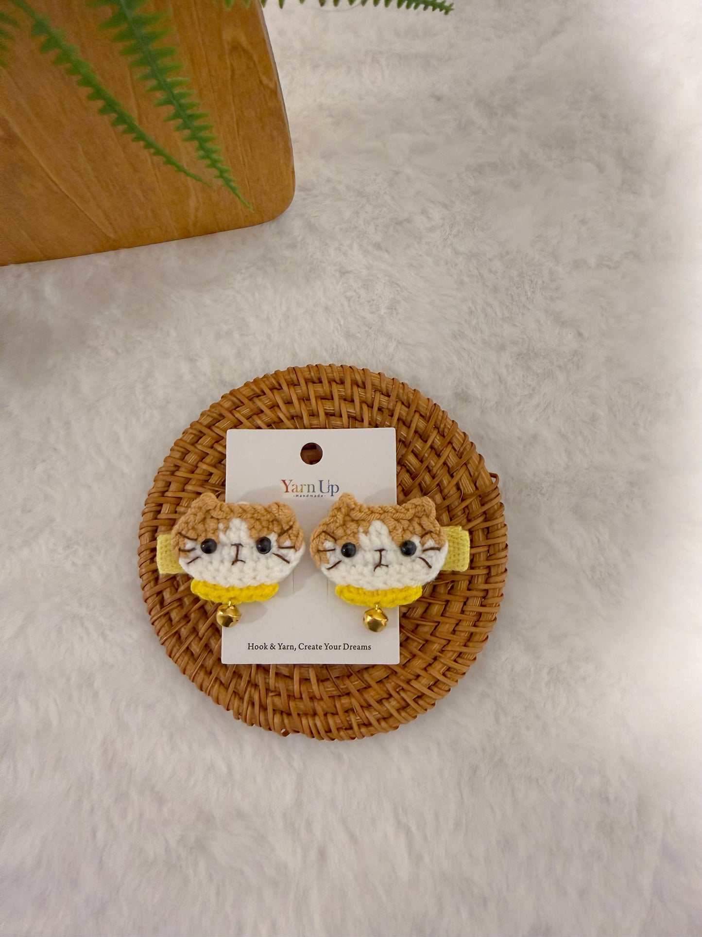 Patch-Faced Cat Baby Hair Clips