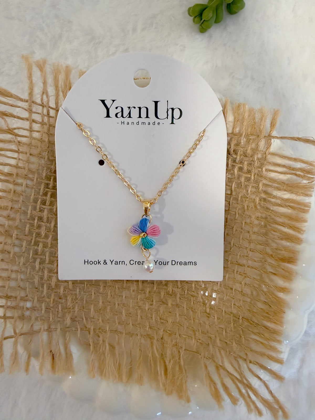 Puff Flower Necklace
