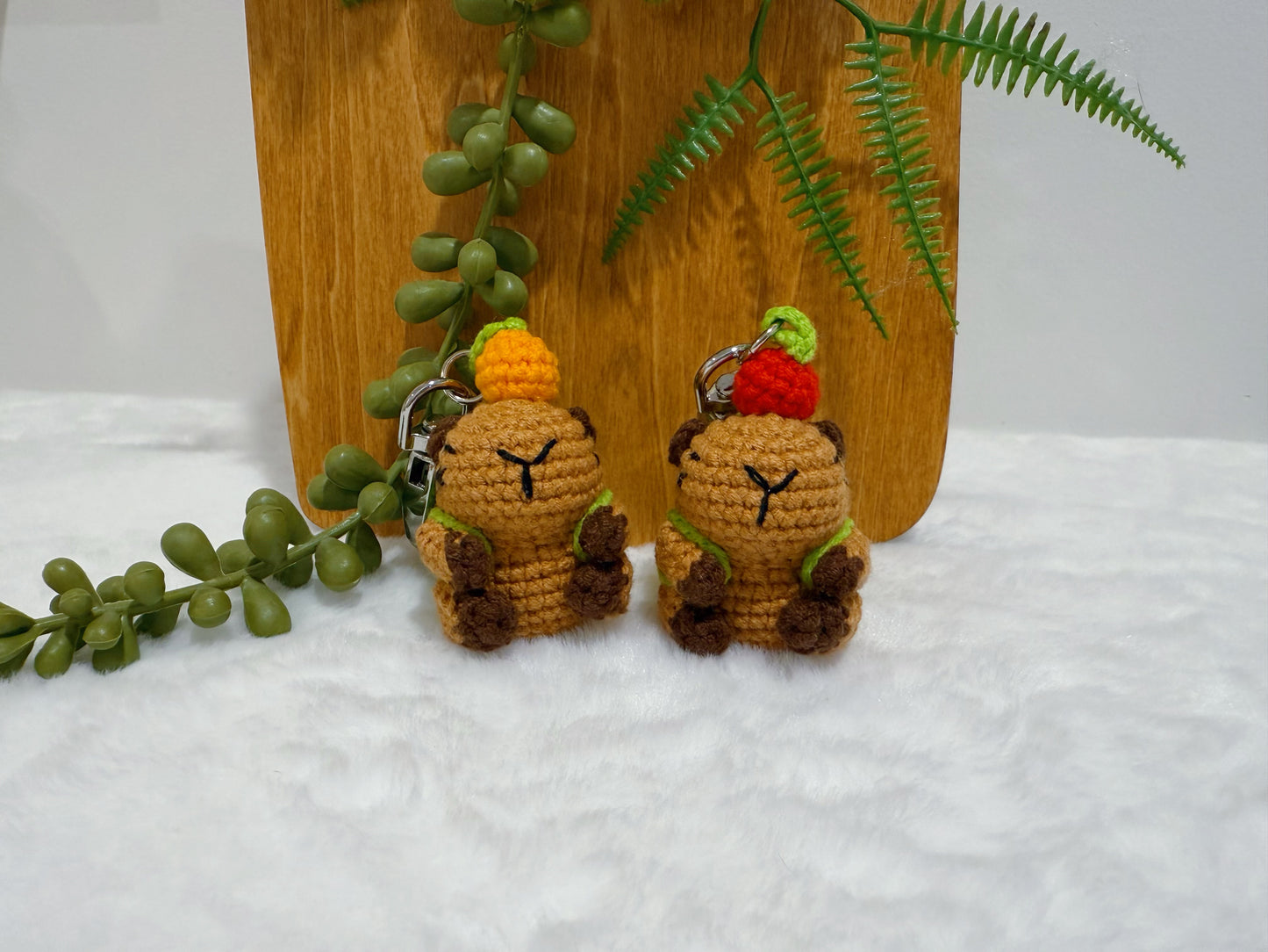 Fruit on Head Capybara Key Charm