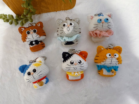 Chubby Face Cat Key Charm