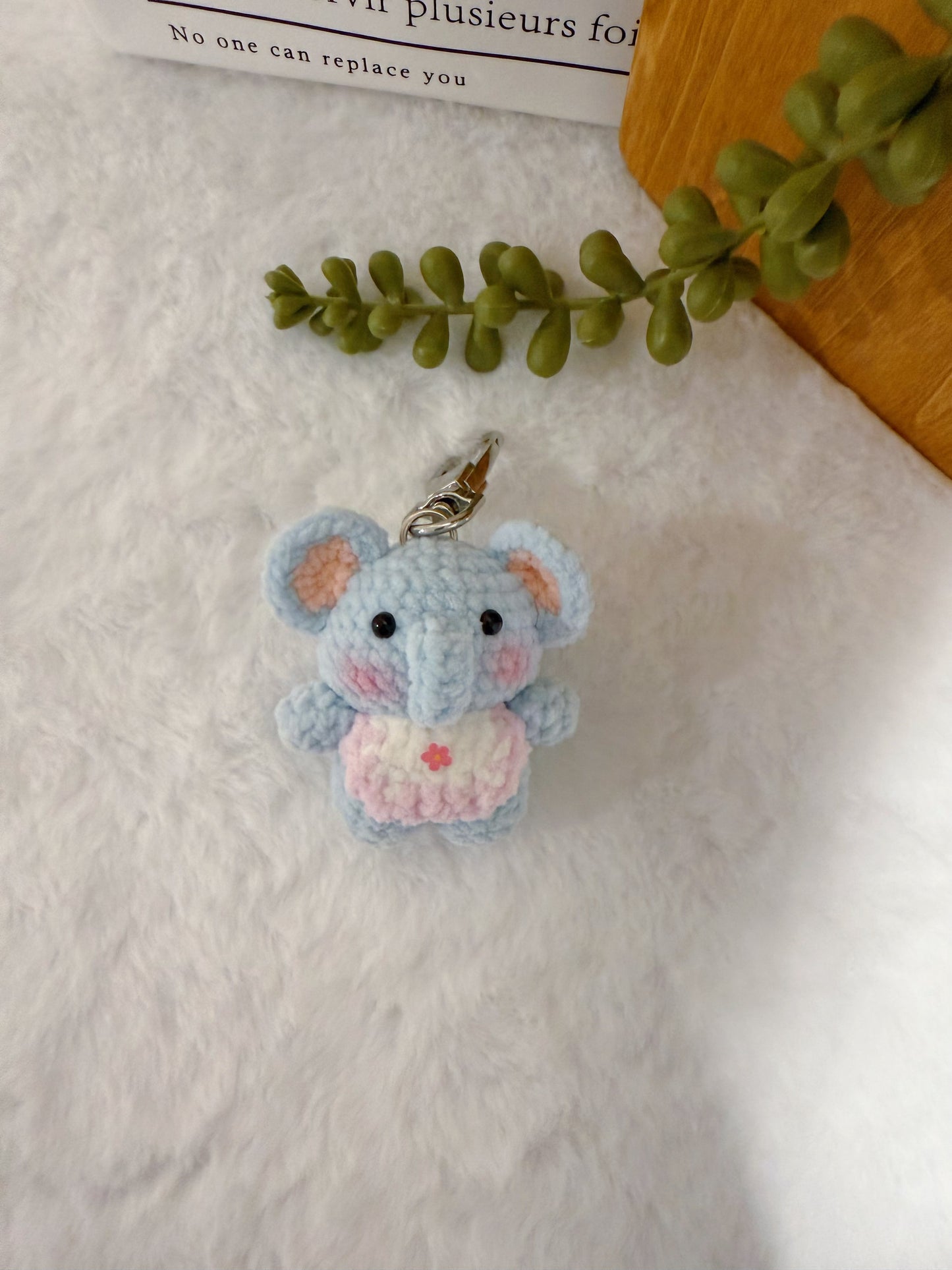 Bib-wearing Animal Key Charm