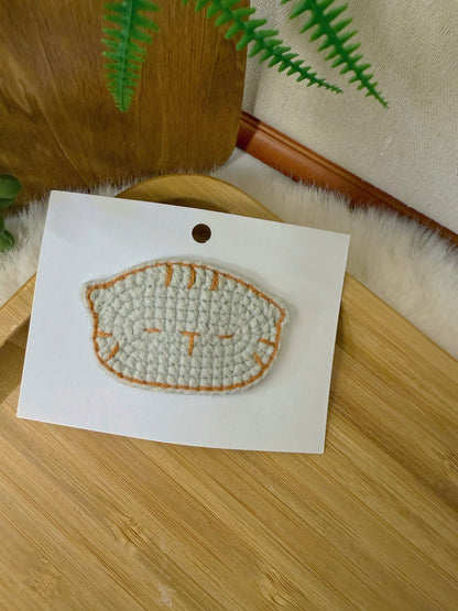 Sleepy Face Cat Hair Clip