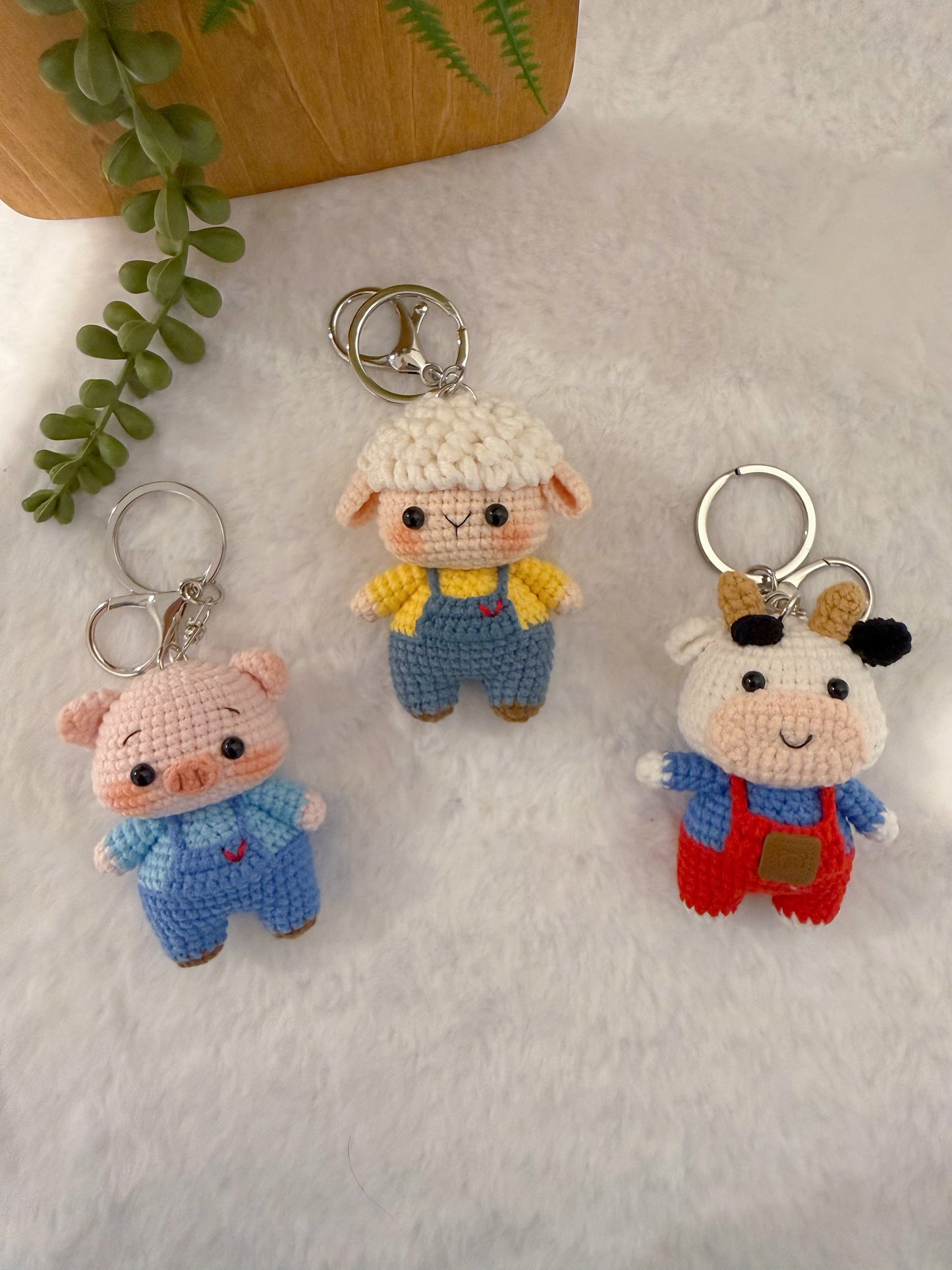 Overall Animal Key Charm