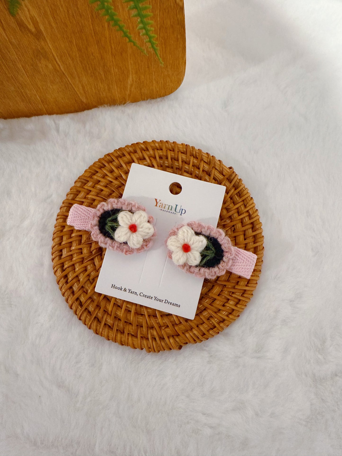 Woolly White Flower Baby Hair Clips
