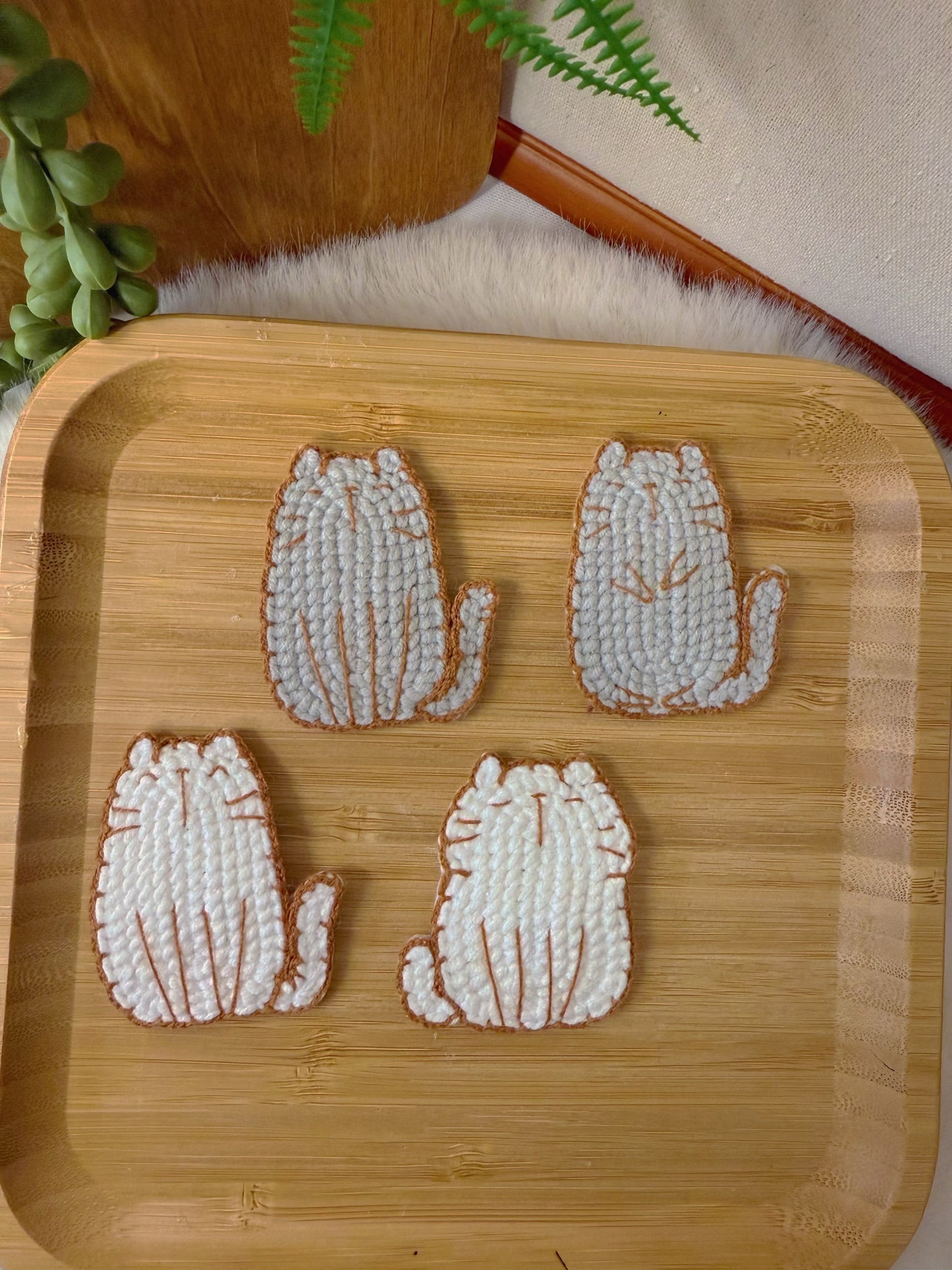 Sitting Meow Hair Clip