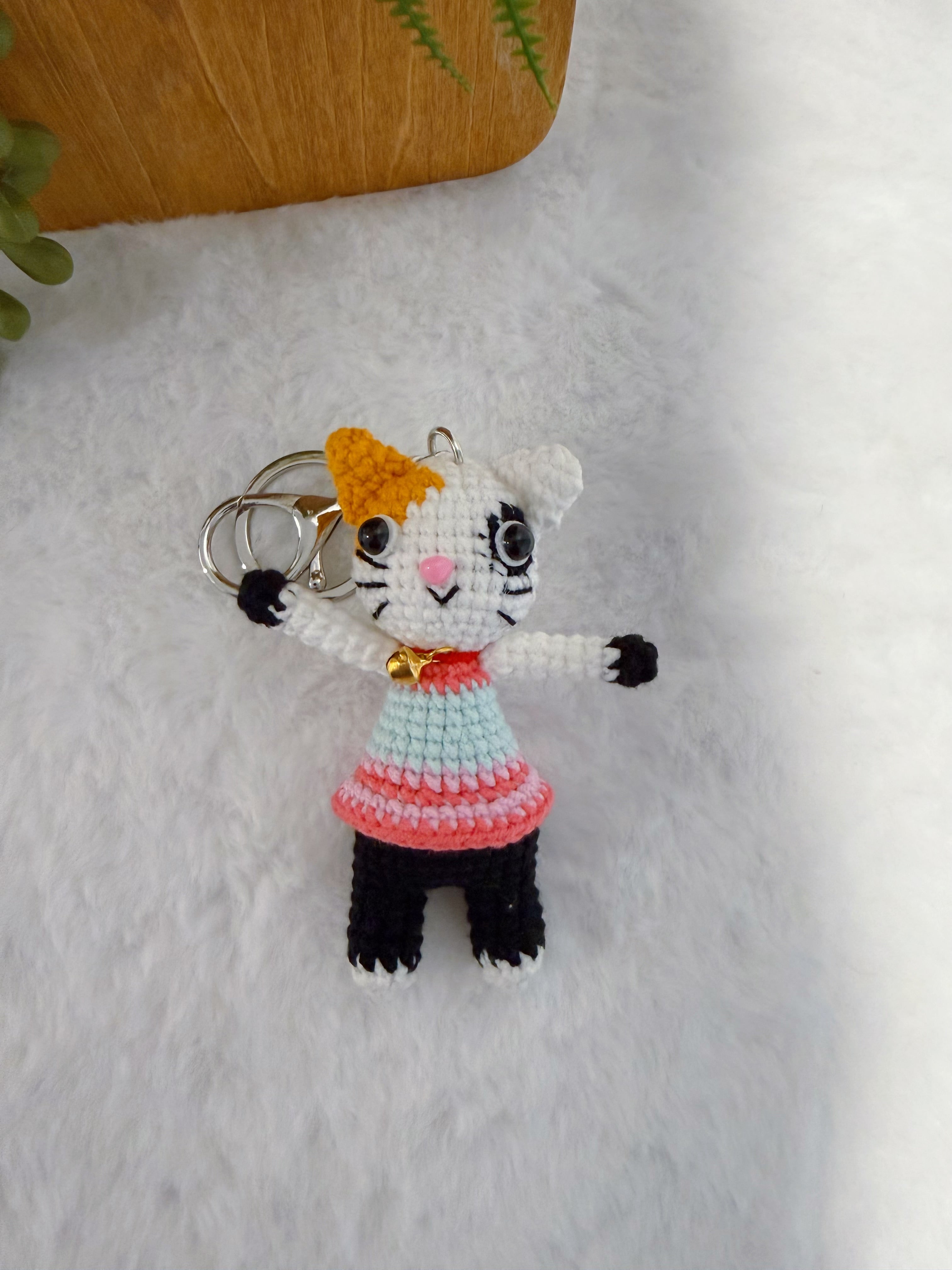 Hug Me Cat Key Charm