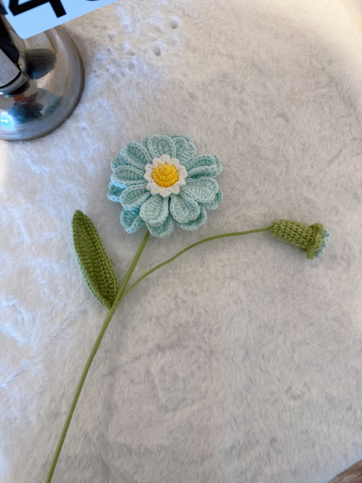 Single Zinnia with Bud