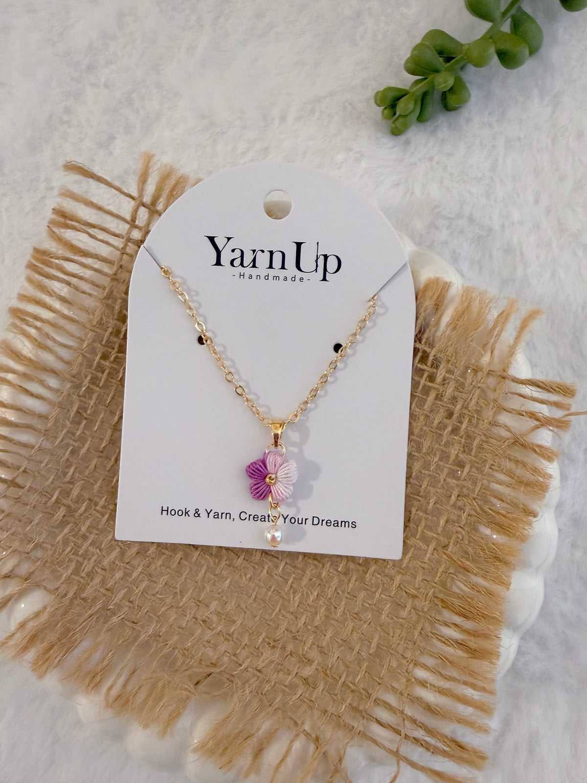 Puff Flower Necklace
