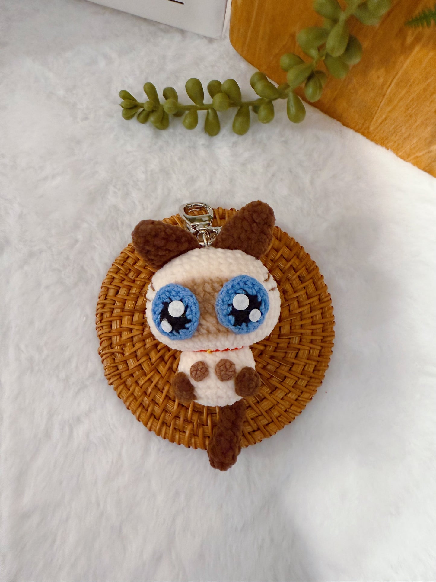 Sparkling Siamese Cat Key Charm