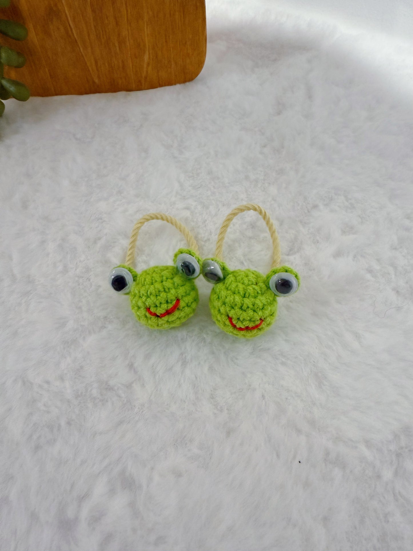 Baby Frog Hair Ties