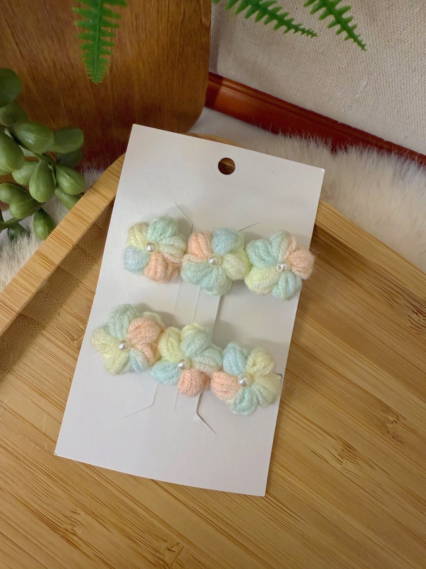 Puff Flowers Hair Clip