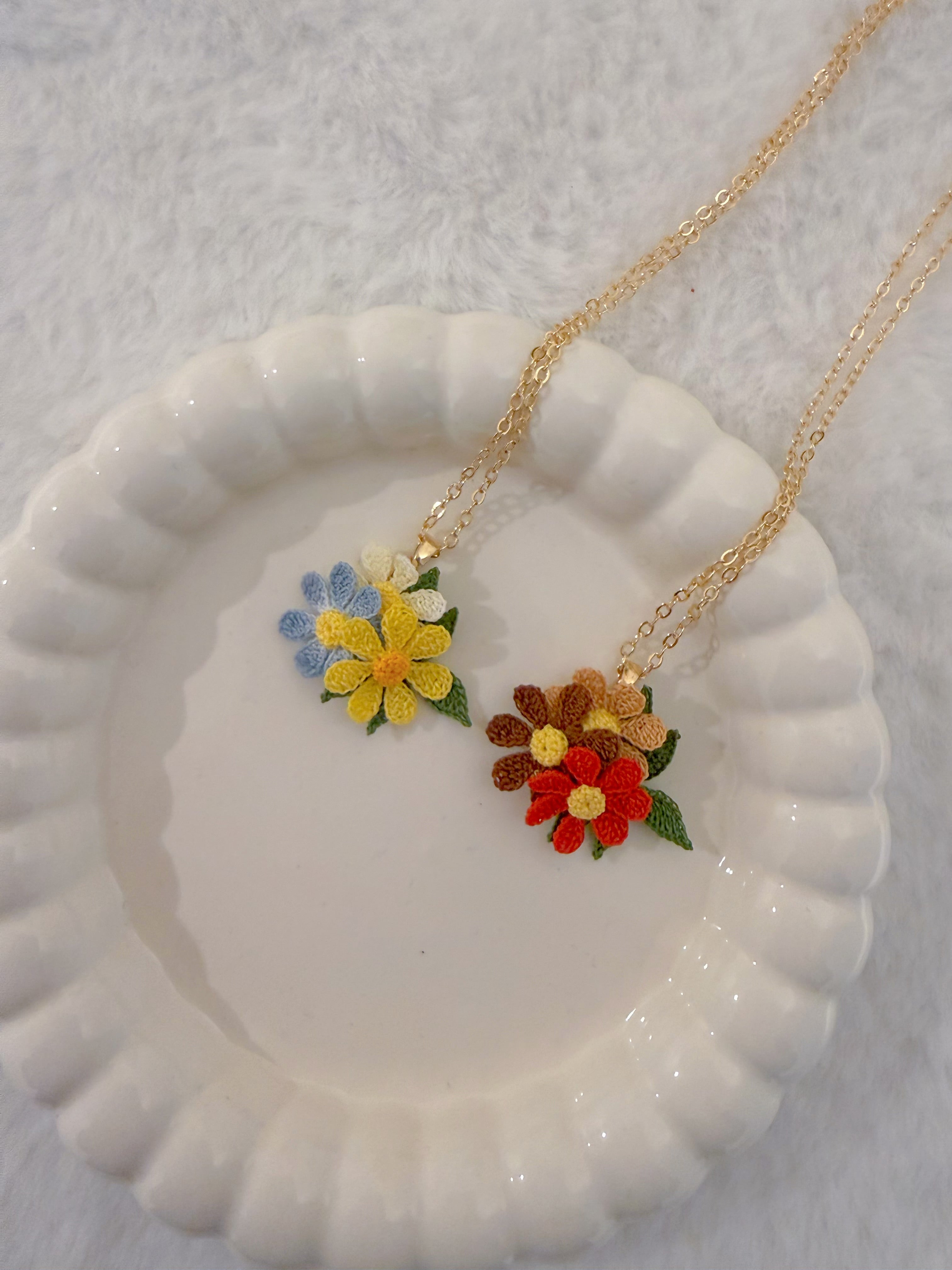 Three Little Flowers Necklace