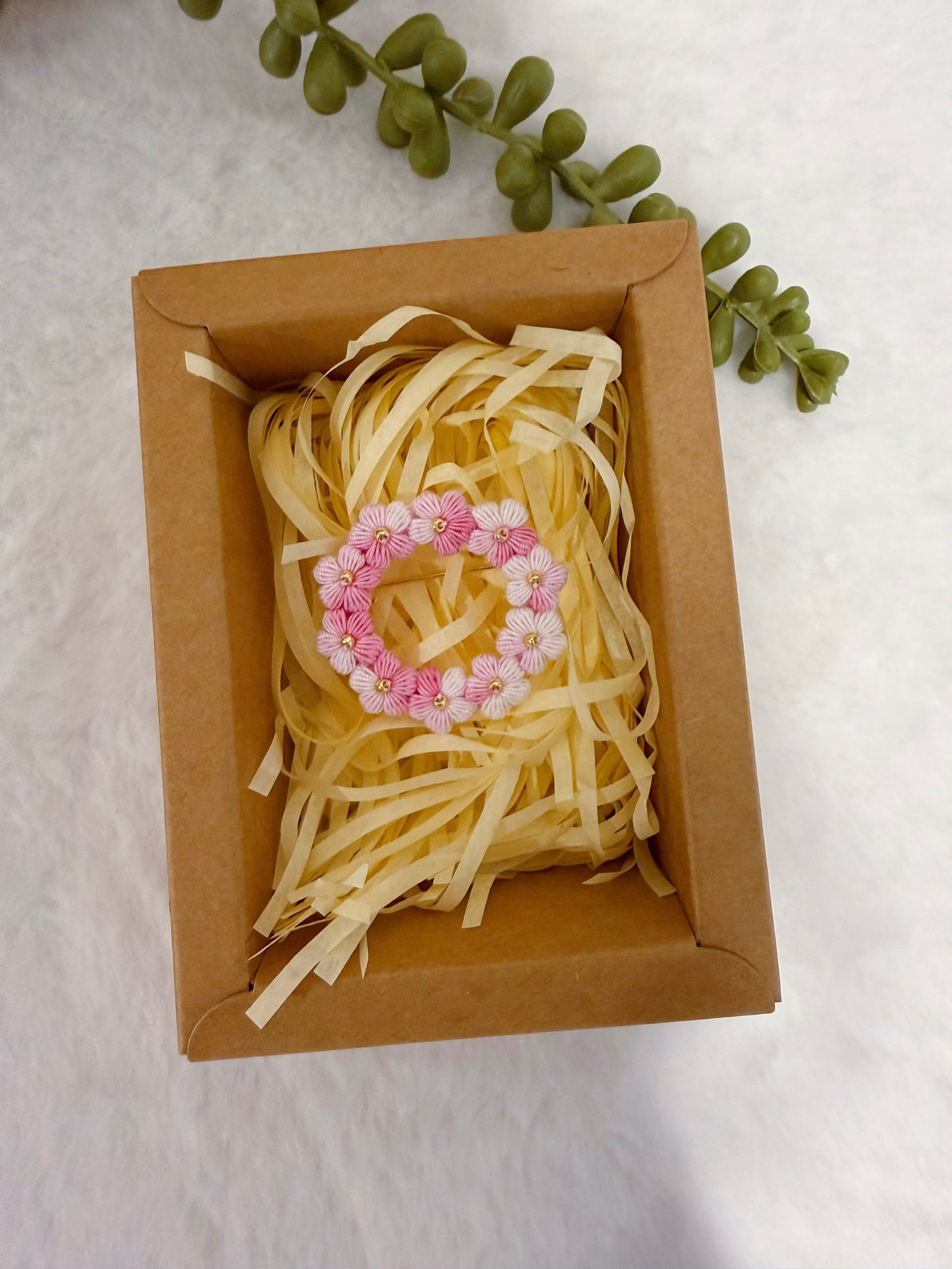 Puff Flowers Wreath Brooch