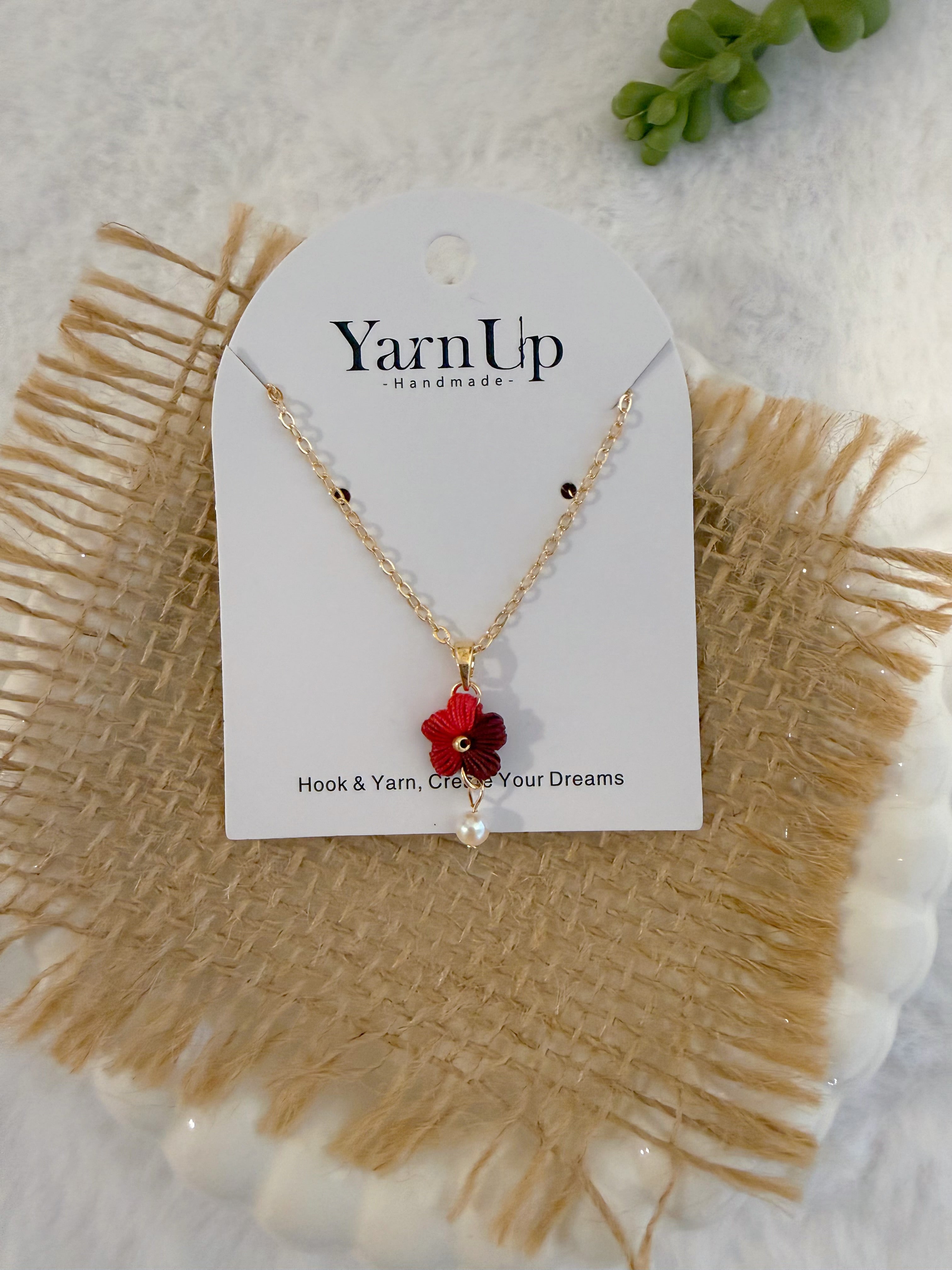 Puff Flower Necklace