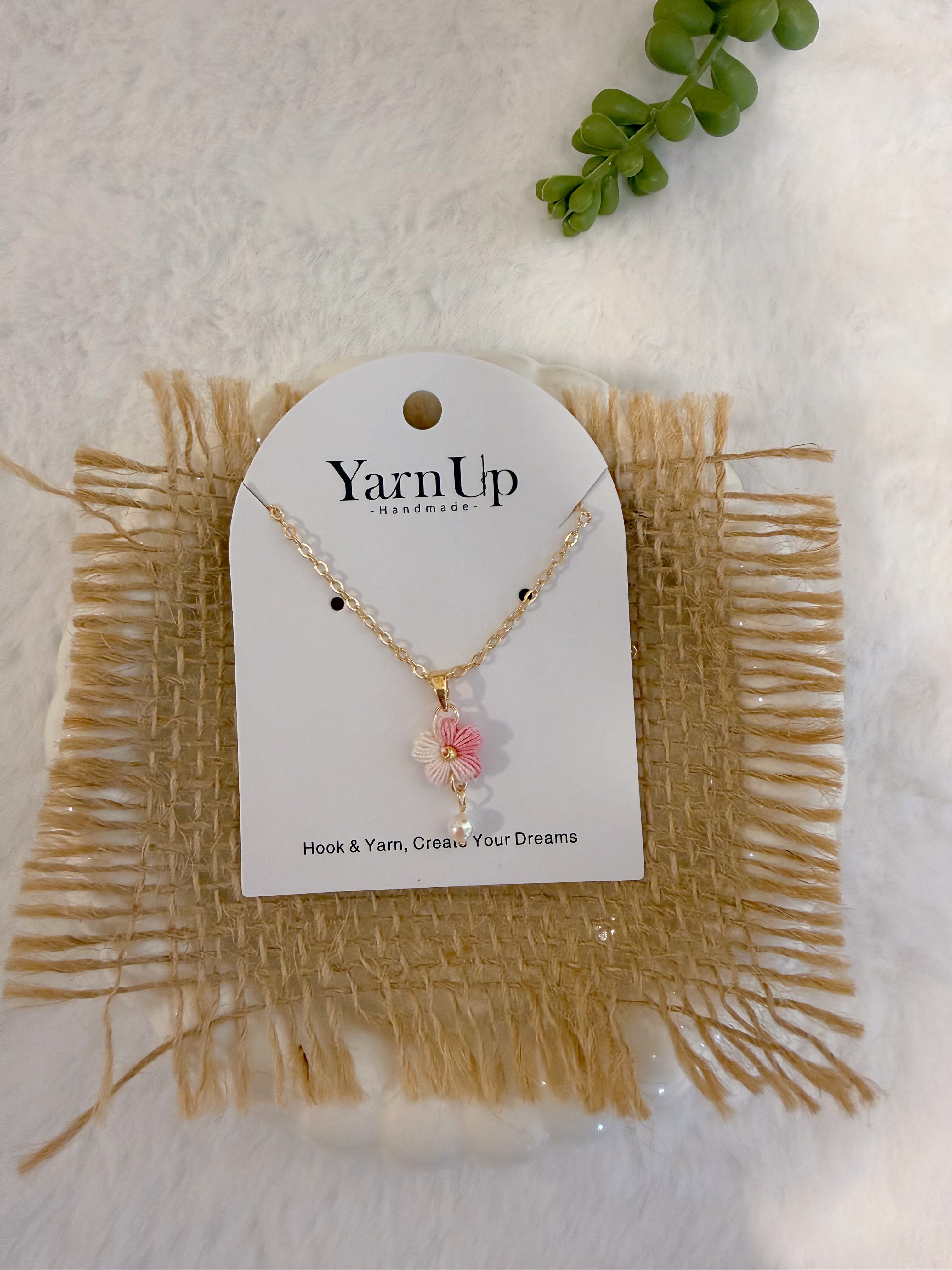 Puff Flower Necklace