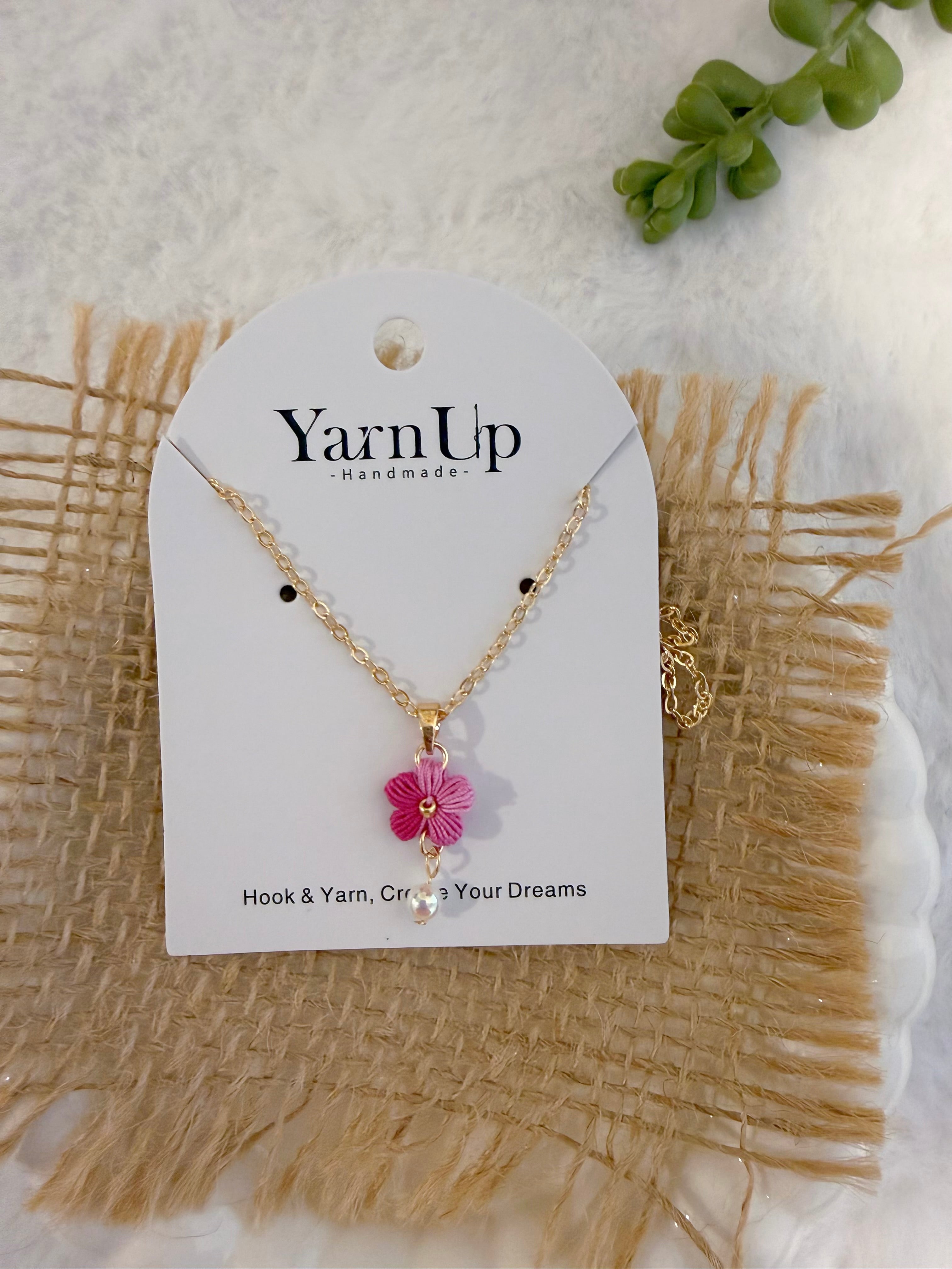 Puff Flower Necklace