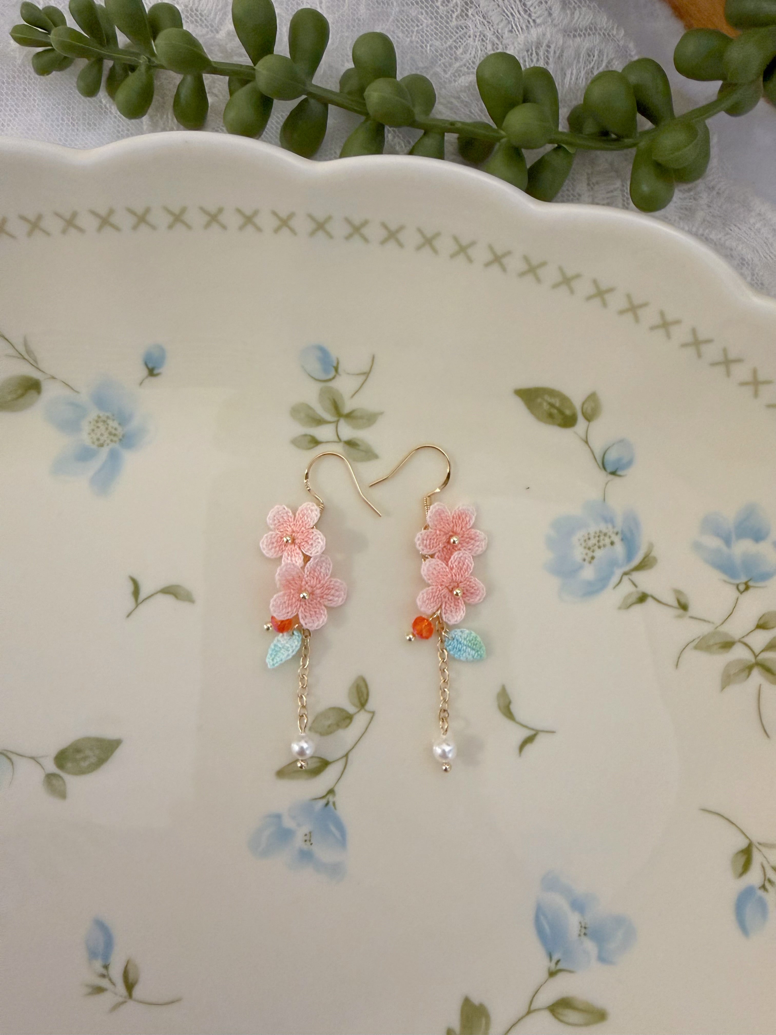 Two Petals Earrings