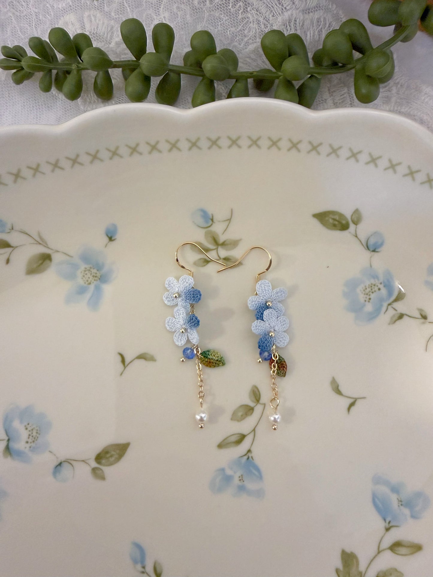 Two Petals Earrings