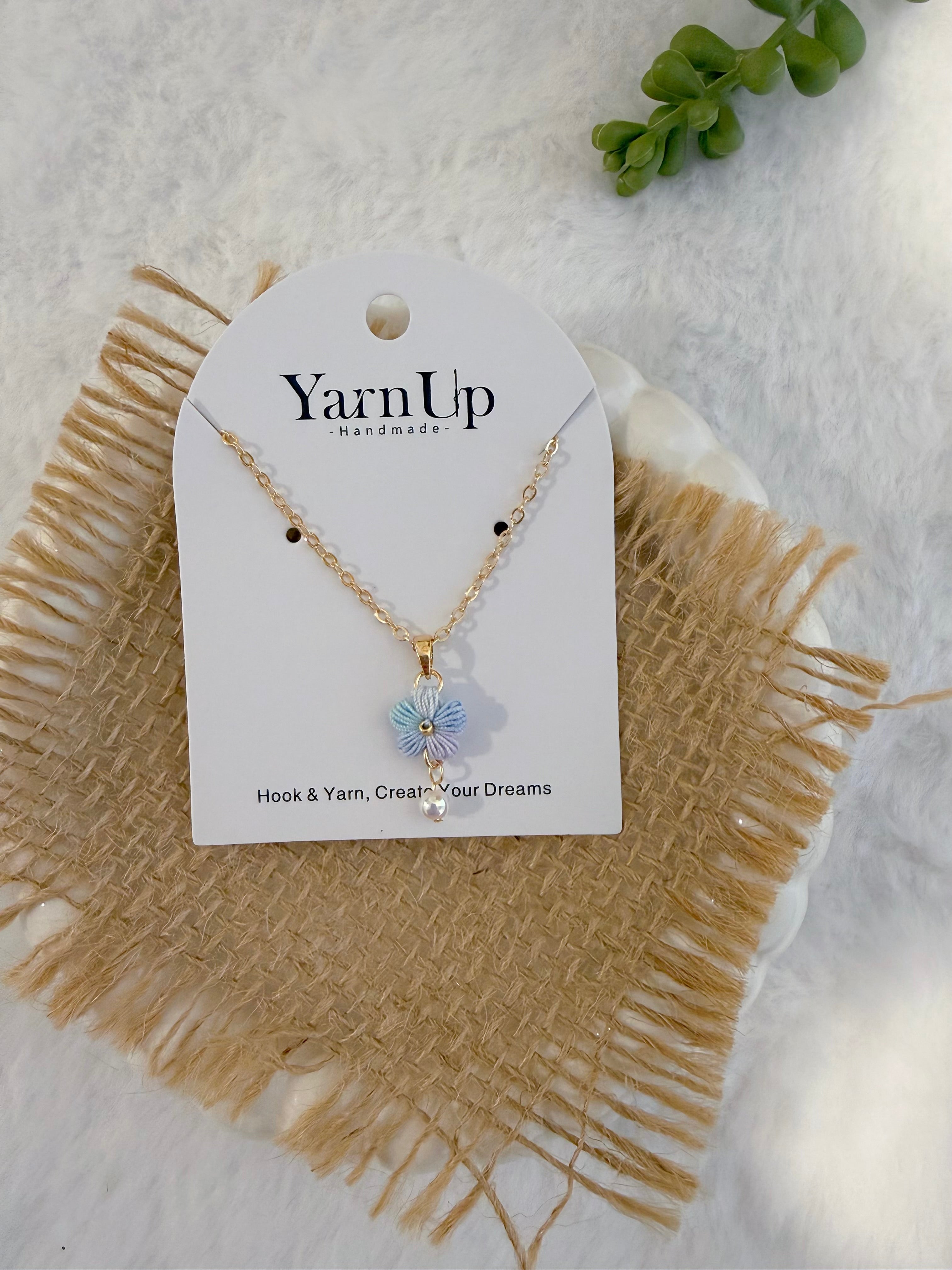Puff Flower Necklace