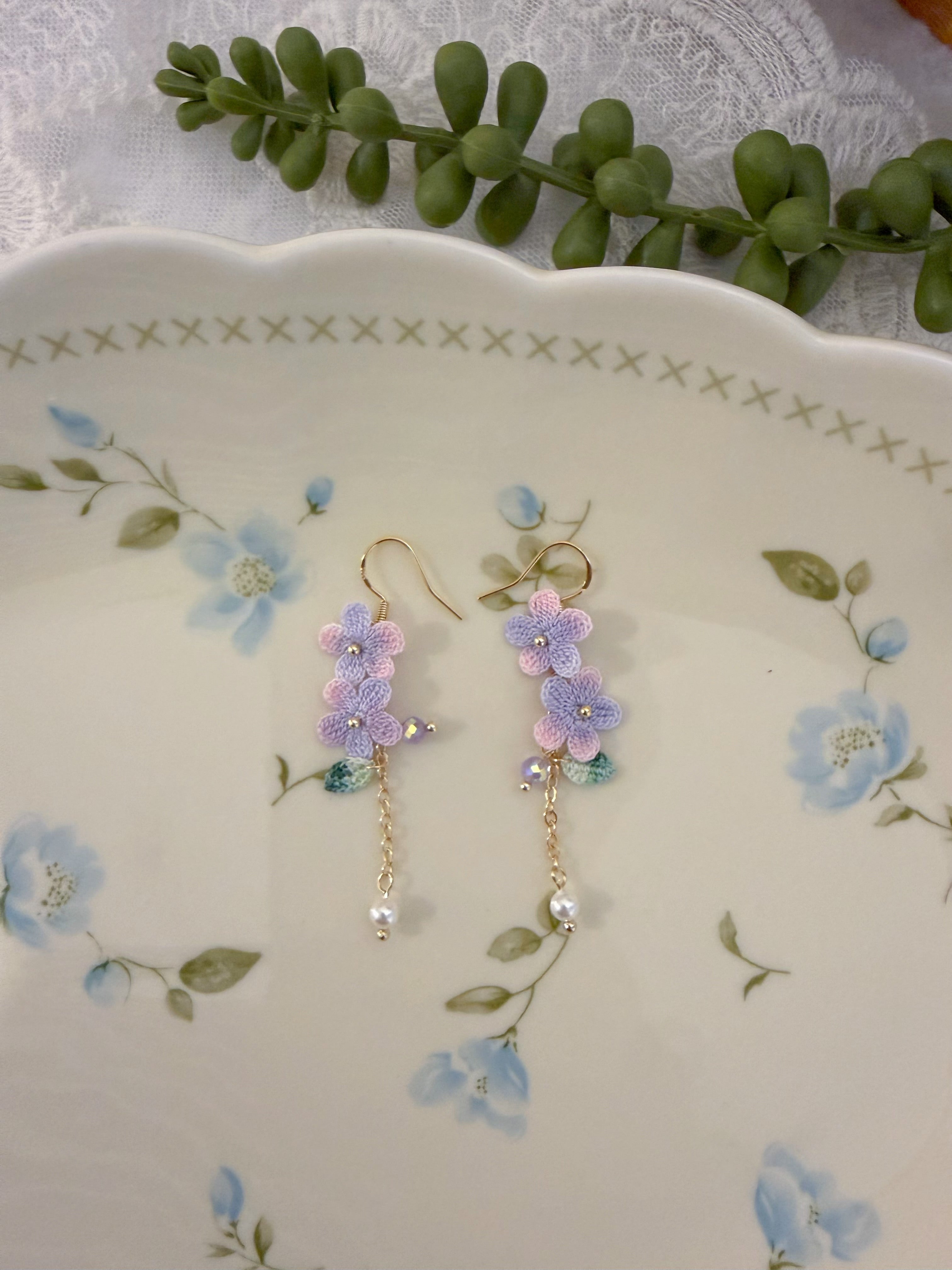 Two Petals Earrings