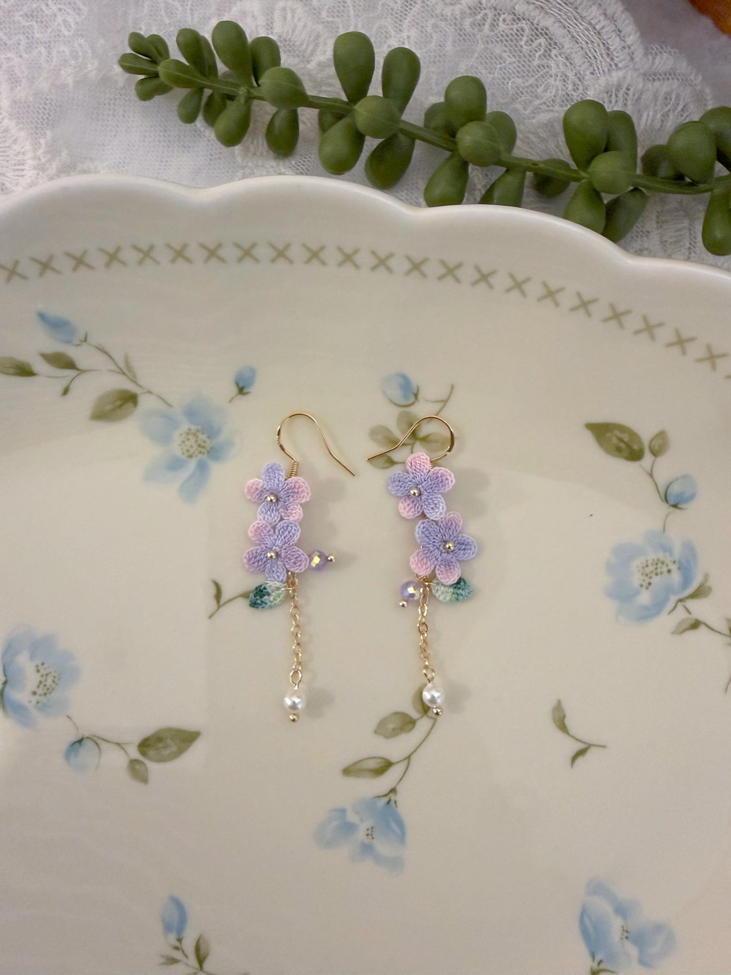 Two Petals Earrings
