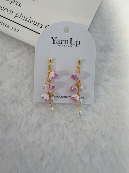 Buds Whisper Earrings
