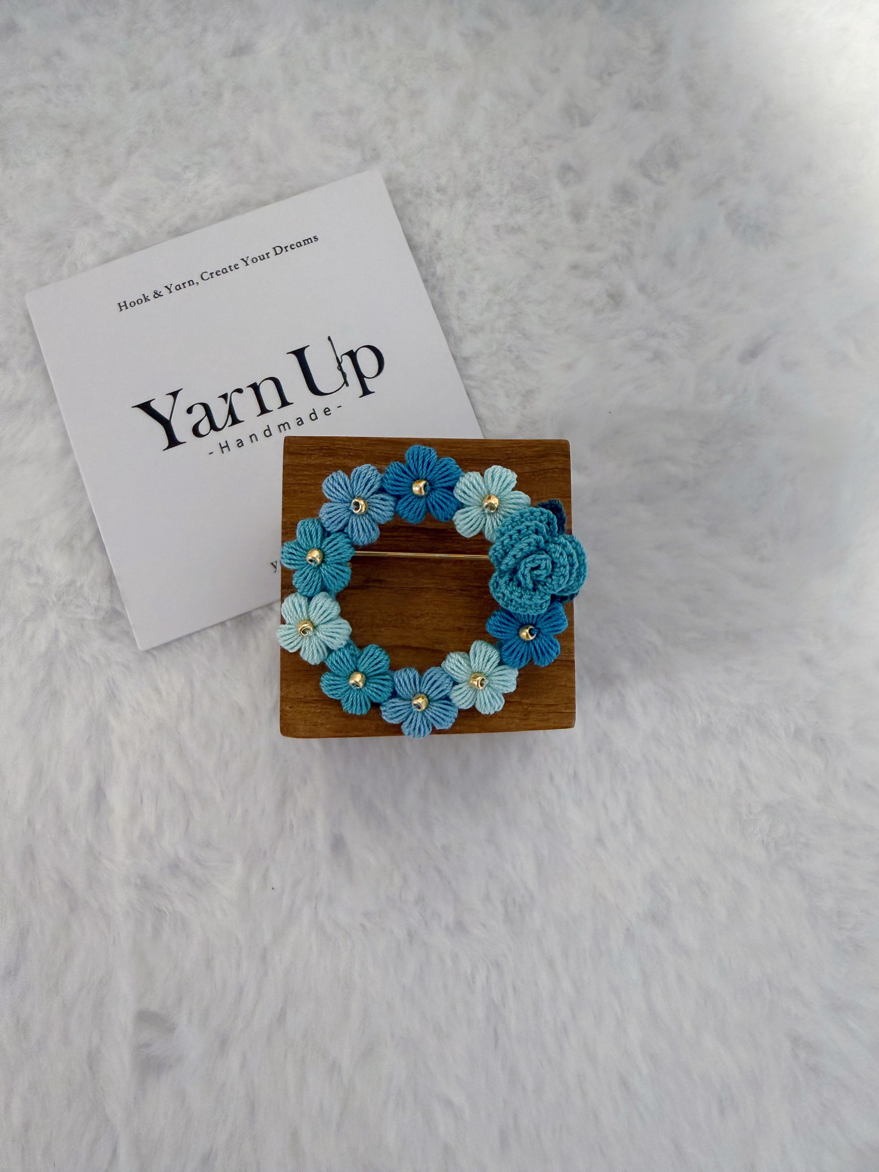 Rose & Flowers Wreath Brooch