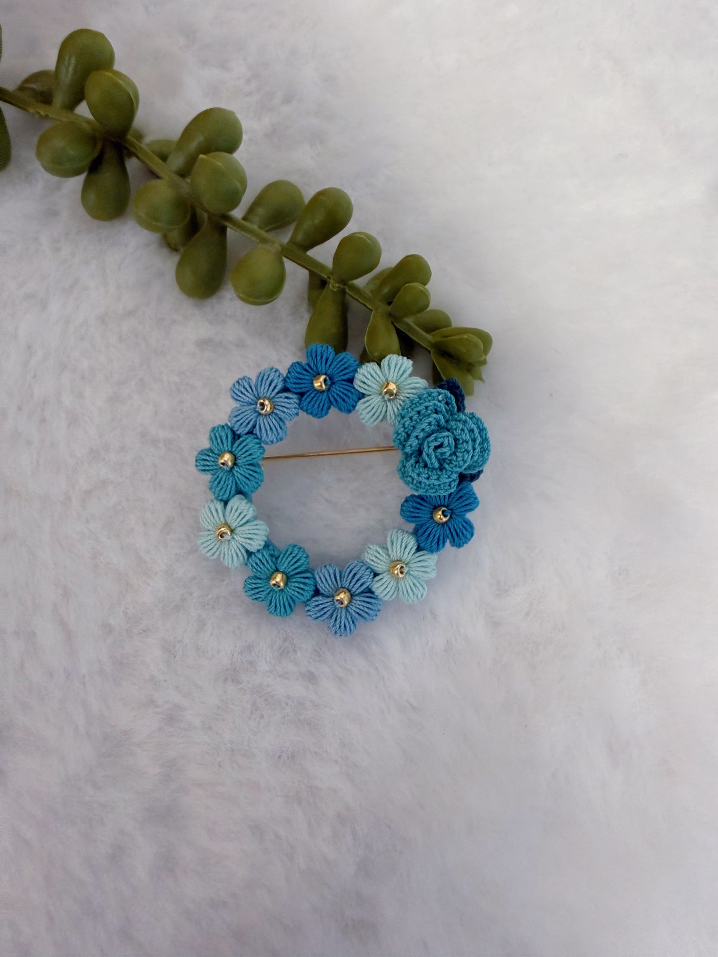 Rose & Flowers Wreath Brooch