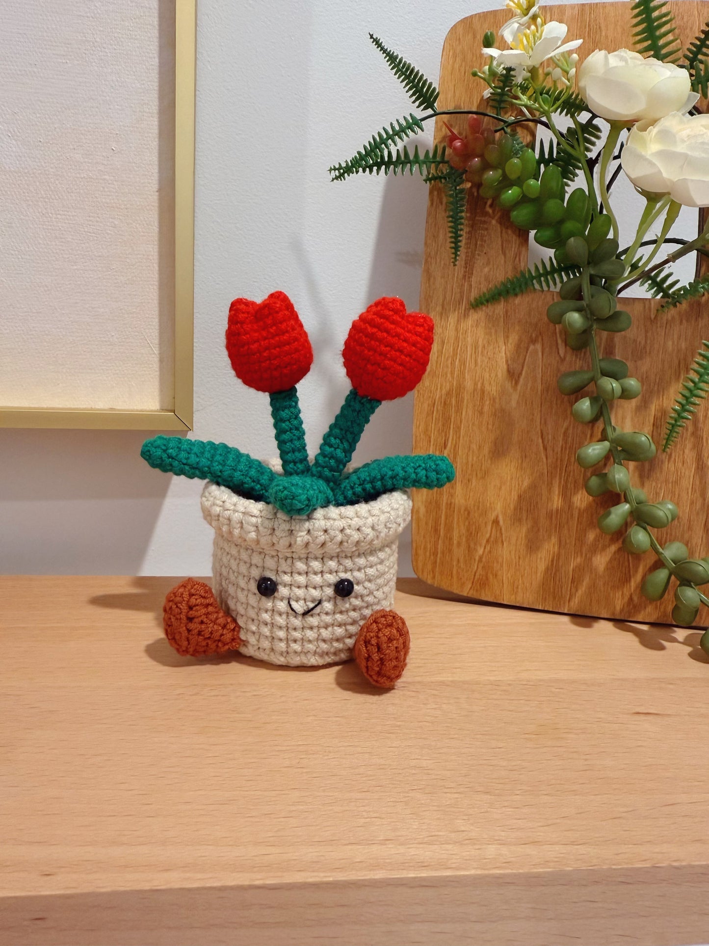 Happy Tulips Pot