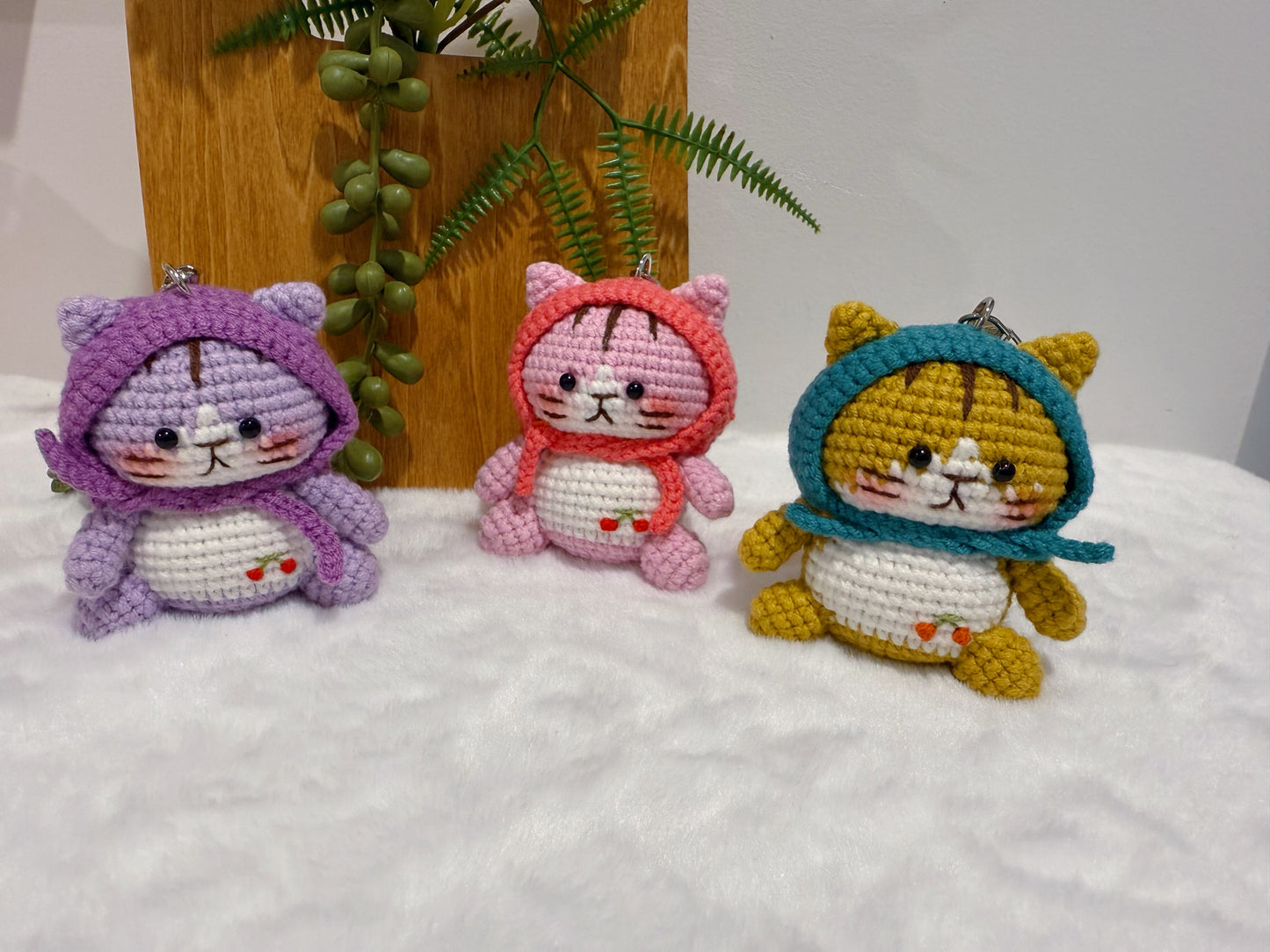 Granny Hood Cat Key Charm